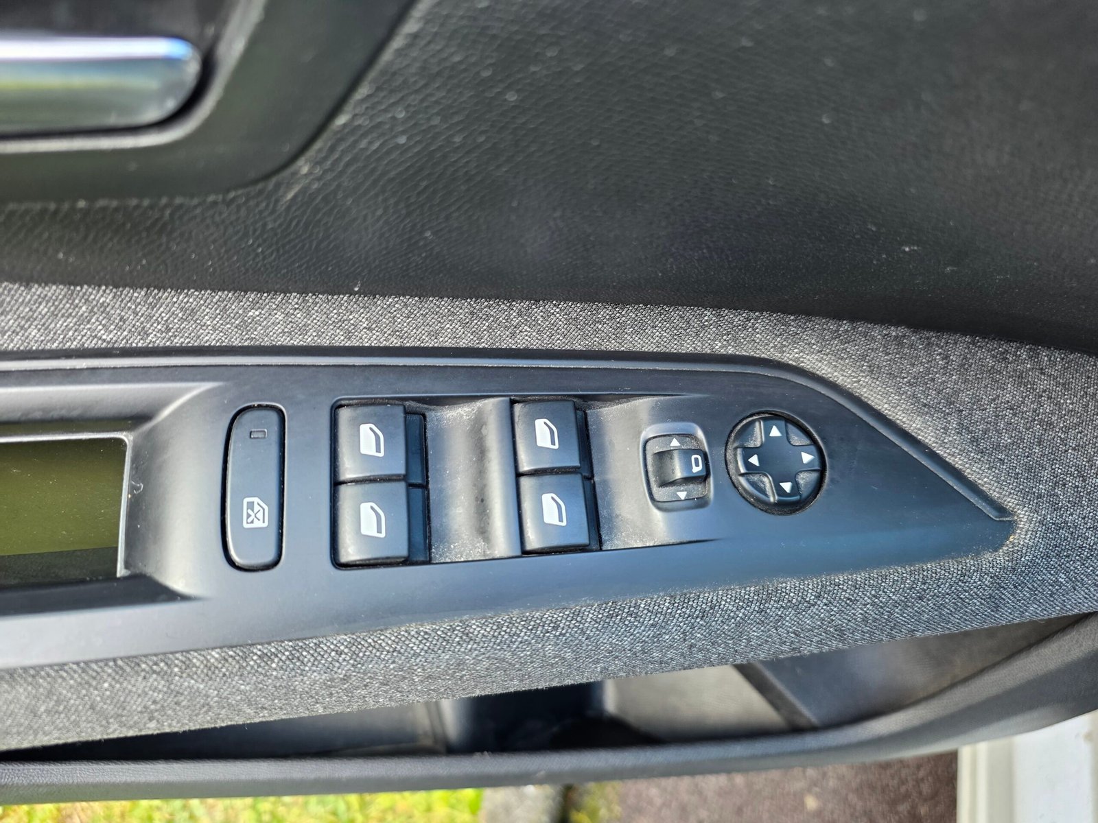 PEUGEOT 5008 – 1.6 BlueHDi 120ch Active