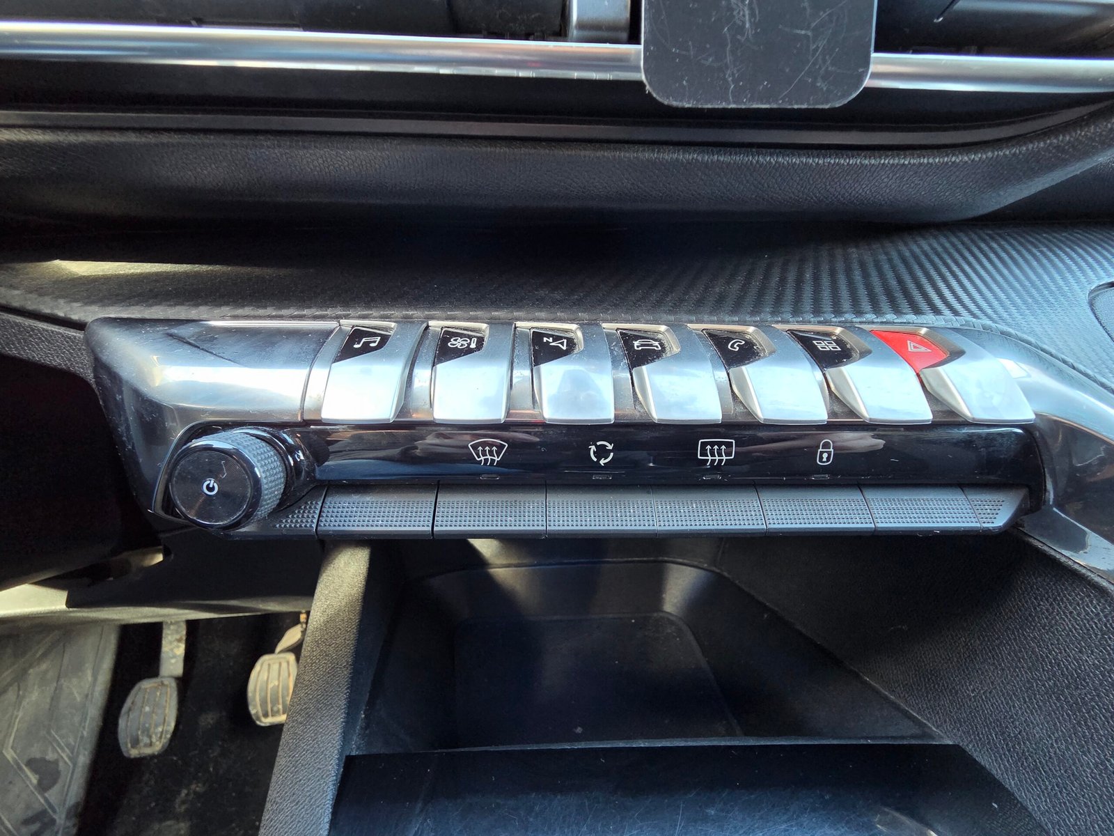 PEUGEOT 5008 – 1.6 BlueHDi 120ch Active