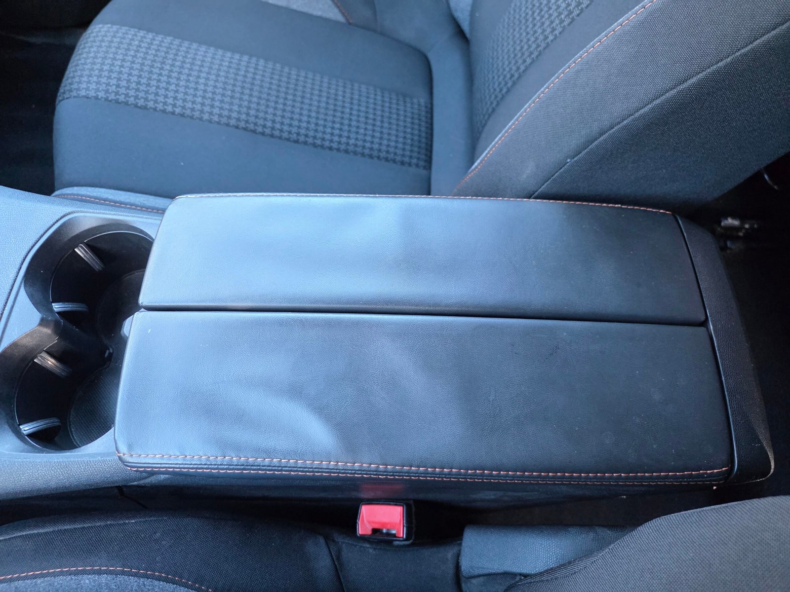 PEUGEOT 5008 – 1.6 BlueHDi 120ch Active