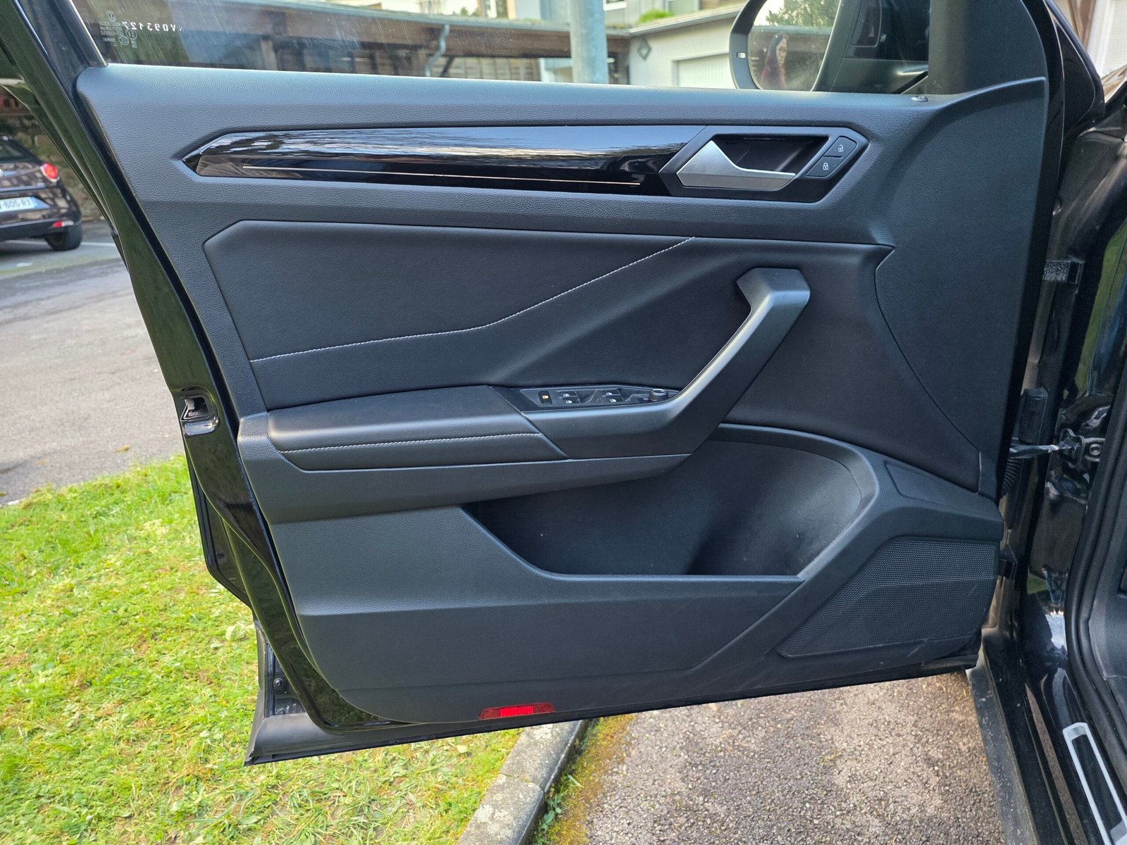 VOLKSWAGEN T-ROC 2.0 150ch TDI R-LINE Phase 2