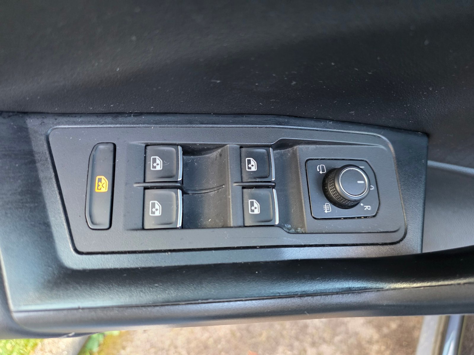 VOLKSWAGEN T-ROC 2.0 150ch TDI R-LINE Phase 2