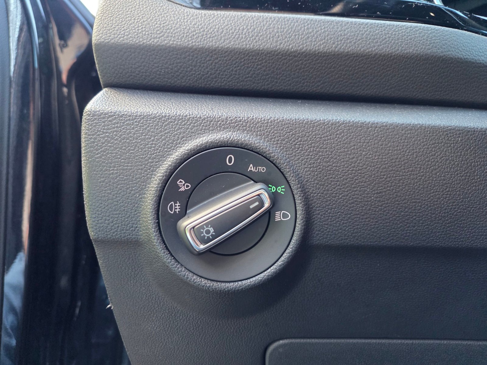 VOLKSWAGEN T-ROC 2.0 150ch TDI R-LINE Phase 2