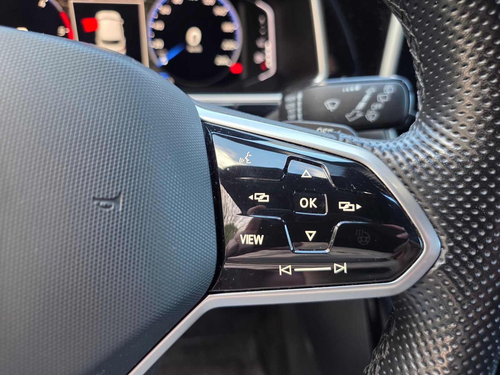 VOLKSWAGEN T-ROC 2.0 150ch TDI R-LINE Phase 2