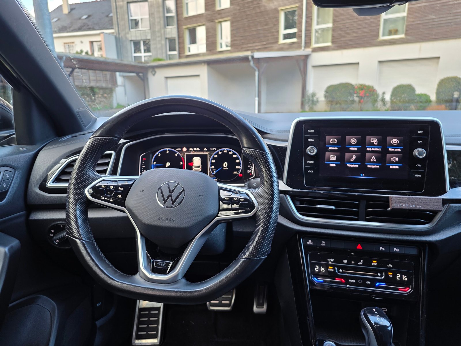 VOLKSWAGEN T-ROC 2.0 150ch TDI R-LINE Phase 2