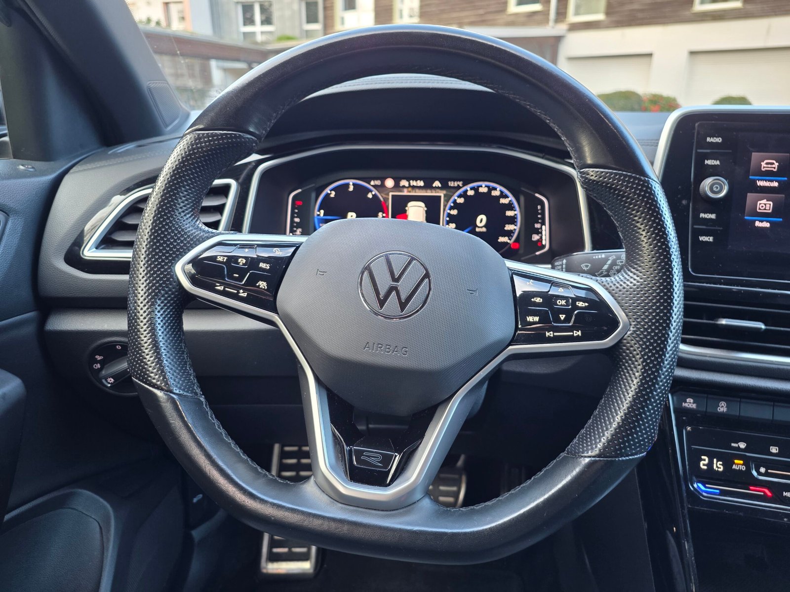 VOLKSWAGEN T-ROC 2.0 150ch TDI R-LINE Phase 2