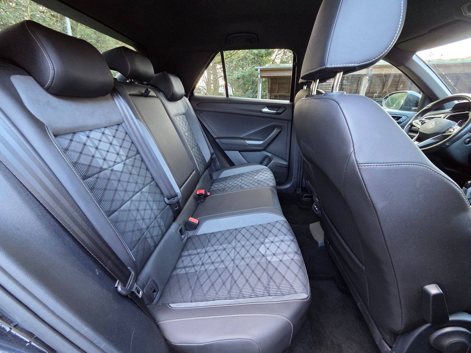 VOLKSWAGEN T-ROC 2.0 150ch TDI R-LINE Phase 2