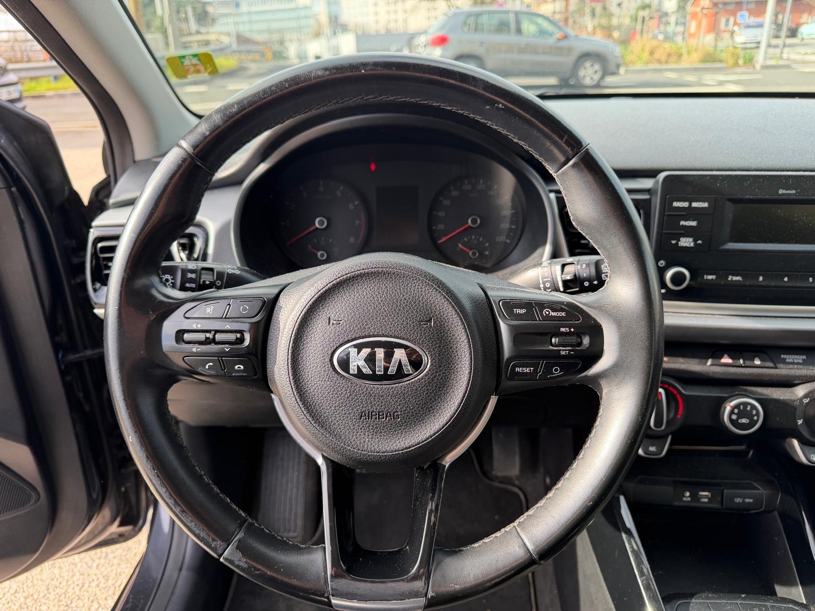 KIA Rio IV 1.2 CVVT essence 84ch