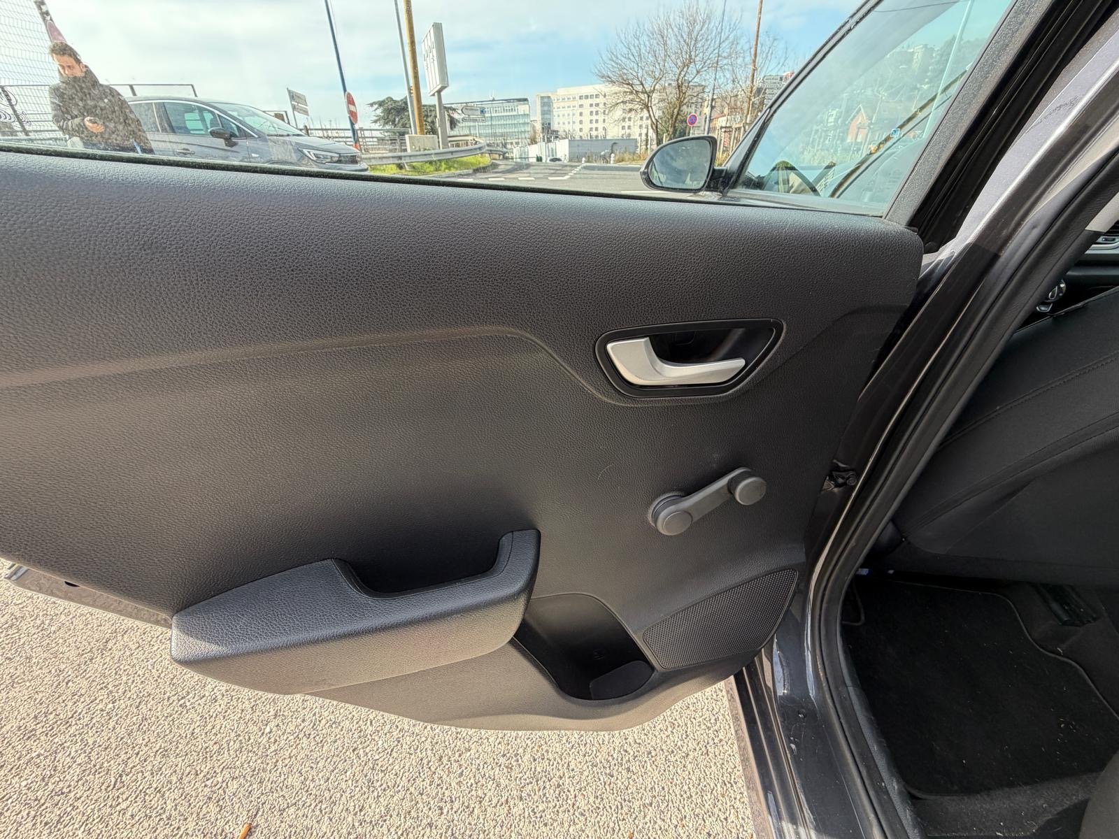 KIA Rio IV 1.2 CVVT essence 84ch