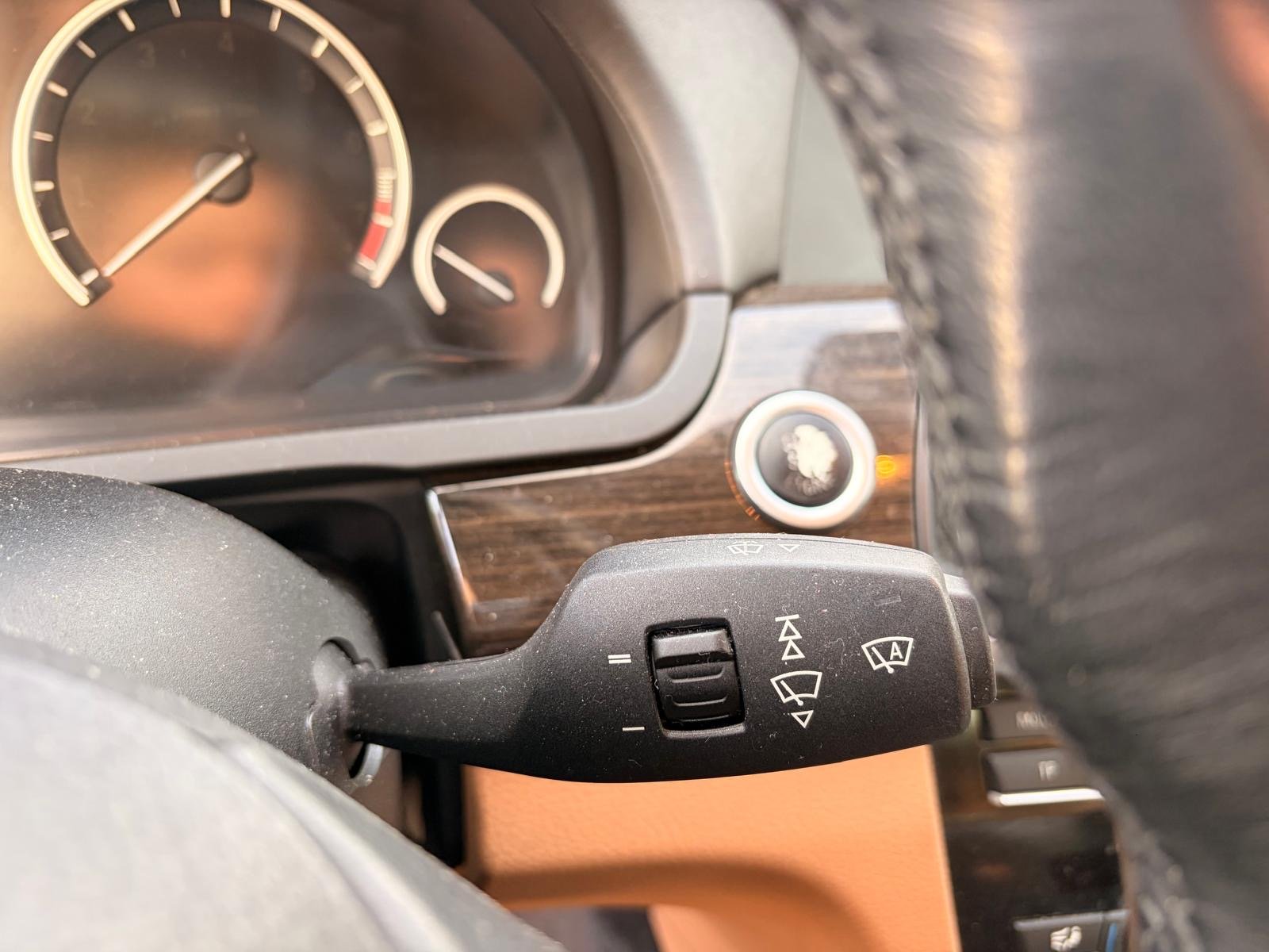 BMW Série 7 (F01) Berline 750i 4.4 i V8 32V Steptronic-6 407 cv Boîte auto