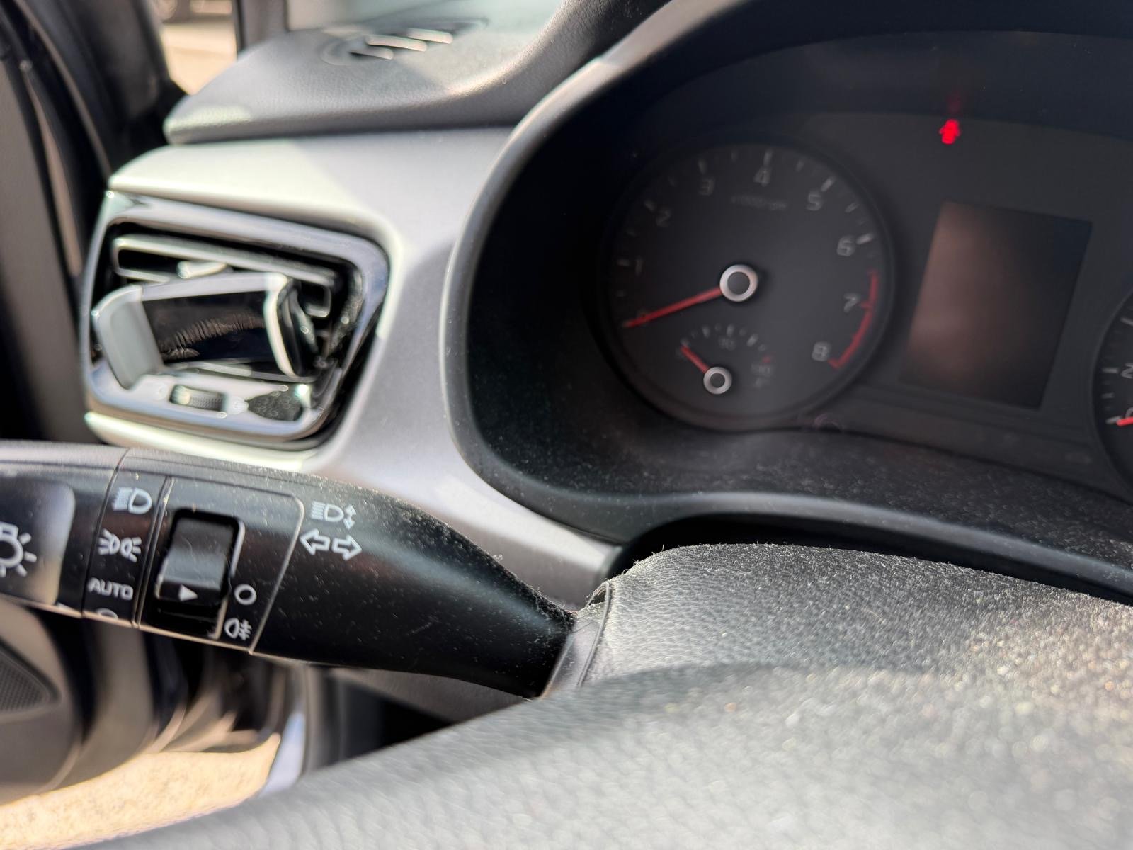 KIA Rio IV 1.2 CVVT essence 84ch