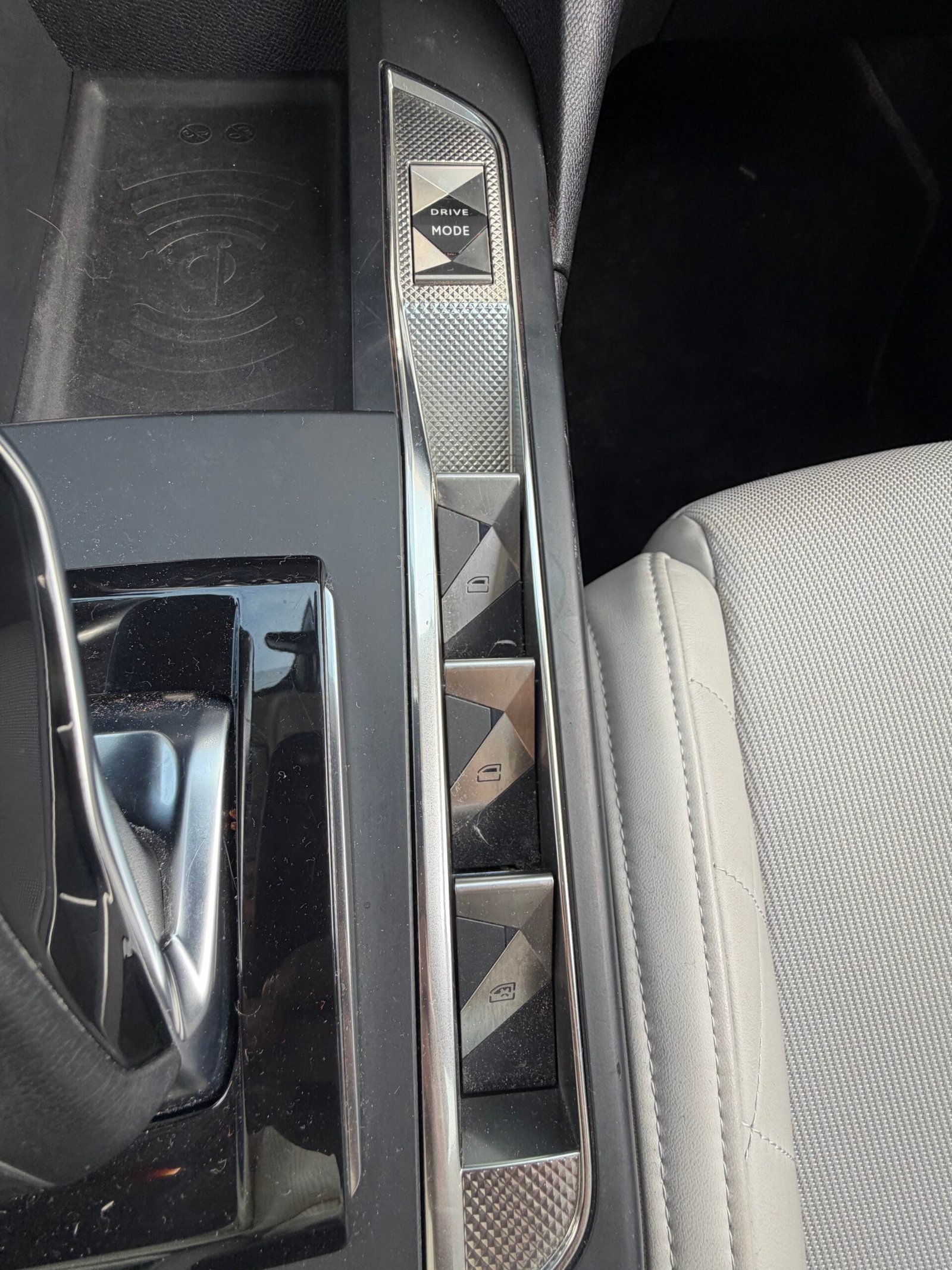 DS DS3 Crossback So Chic 1.2 THP Puretech EAT8 S&S 131cv