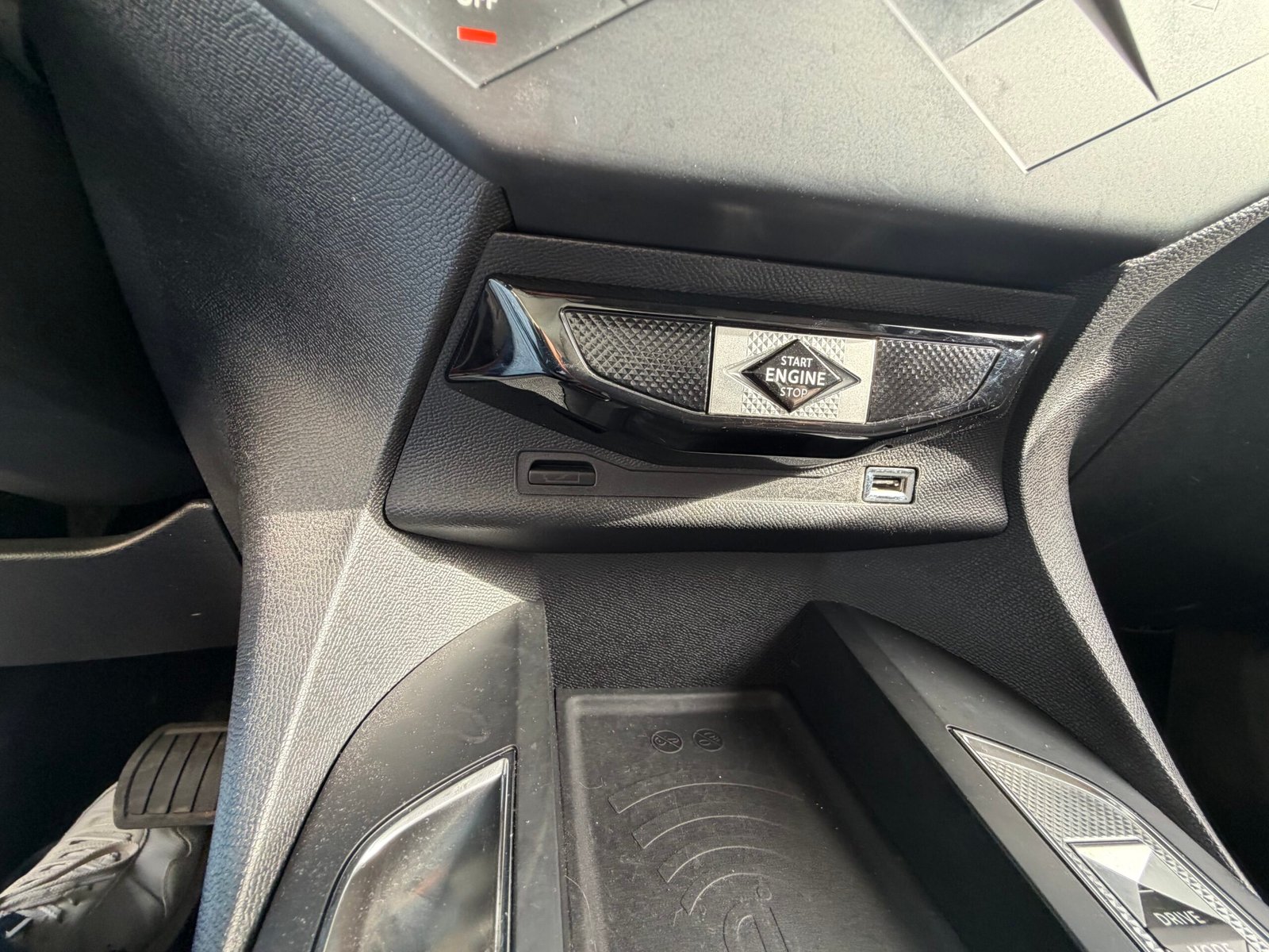 DS DS3 Crossback So Chic 1.2 THP Puretech EAT8 S&S 131cv