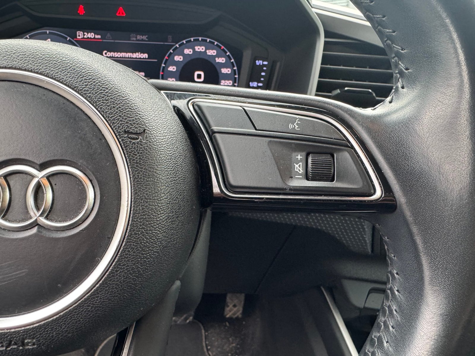 AUDI A1 II Sportback 25 1.0 TFSI 12V GPF S-Tronic7 95 cv Boîte auto