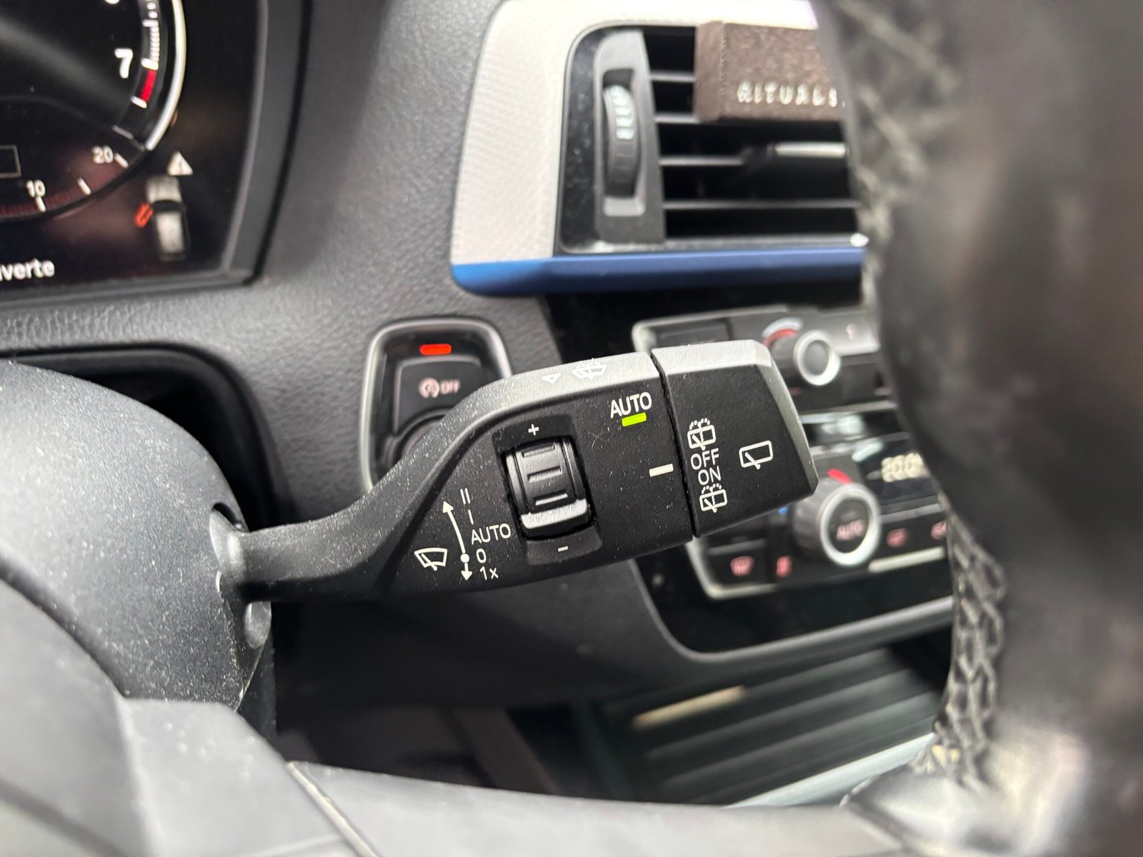 BMW Série 1 (F21) 118i 136ch “Pack M”