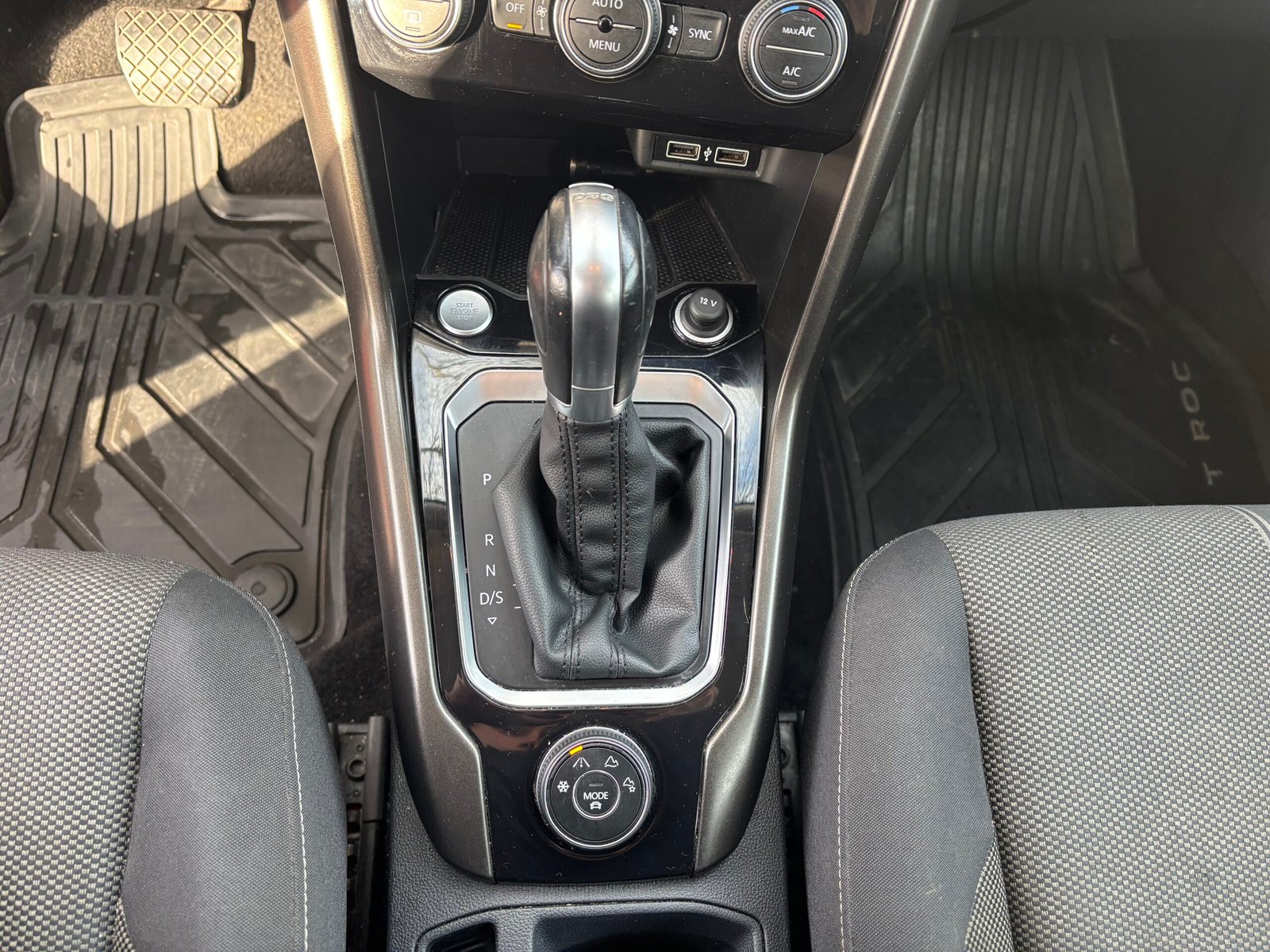 VOLKSWAGEN T-Roc 2.0 TFSI 190ch “Carat”