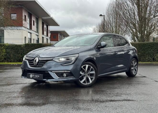 RENAULT Mégane IV Hatchback 1.2 TCe 16V 130 cv Édition Bose