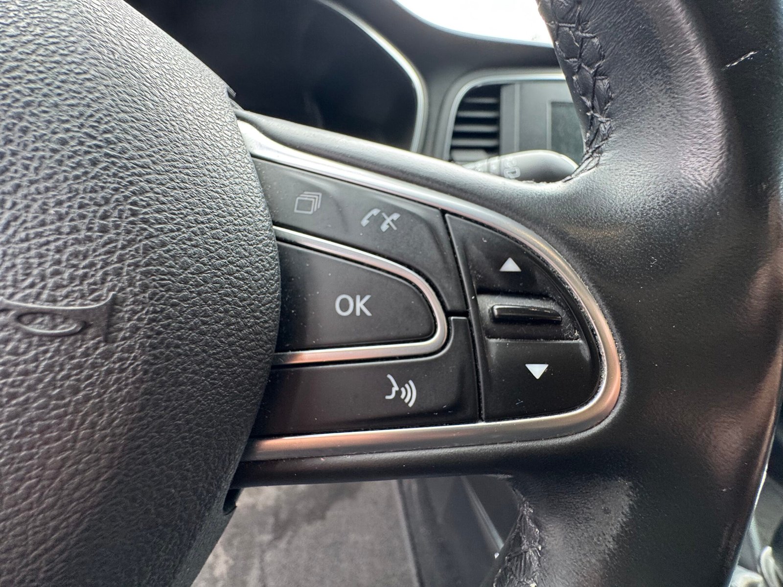 RENAULT Mégane IV Hatchback 1.2 TCe 16V 130 cv Édition Bose