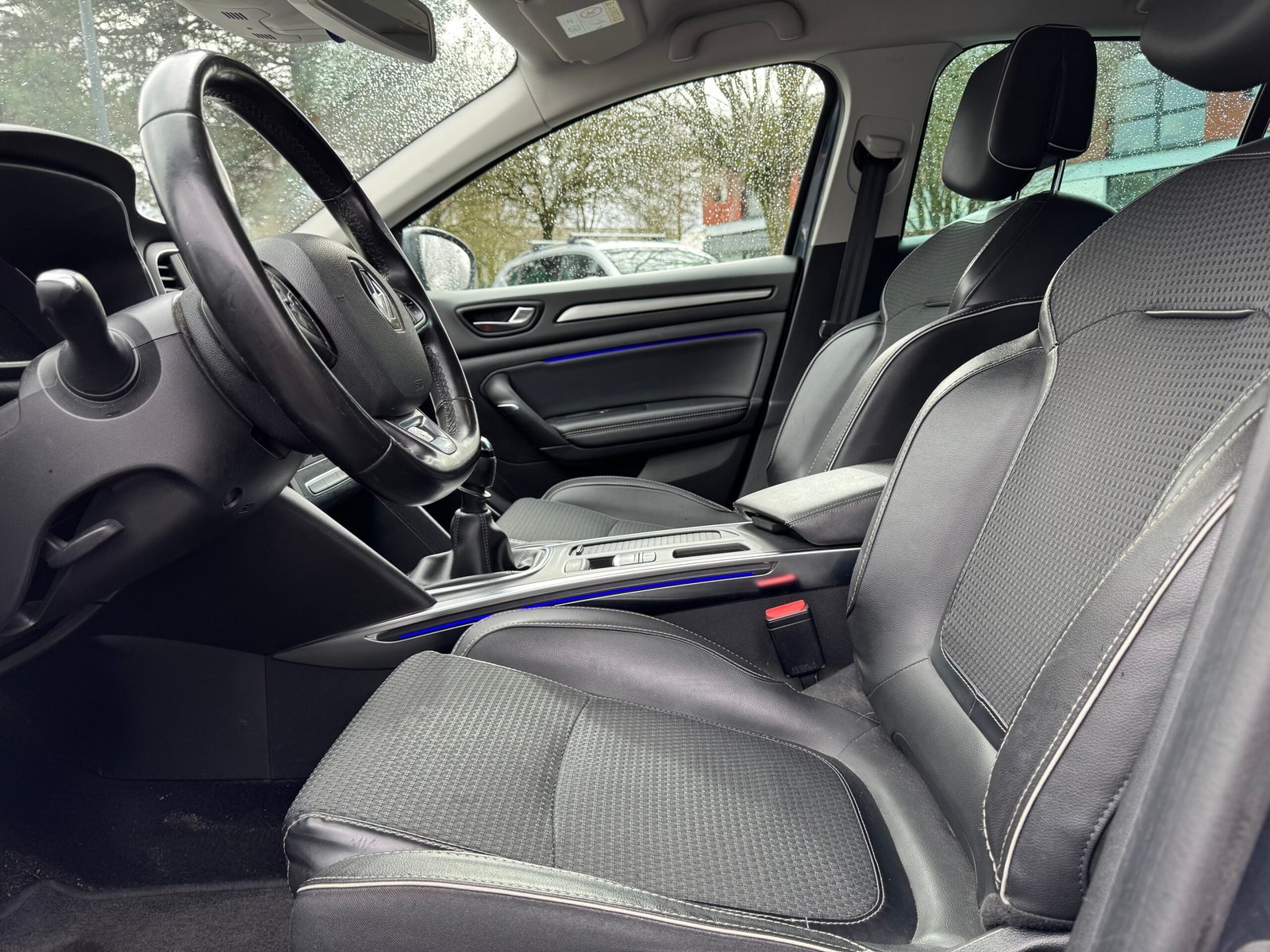 RENAULT Mégane IV Hatchback 1.2 TCe 16V 130 cv Édition Bose