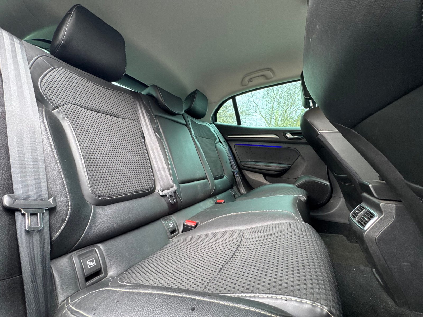 RENAULT Mégane IV Hatchback 1.2 TCe 16V 130 cv Édition Bose