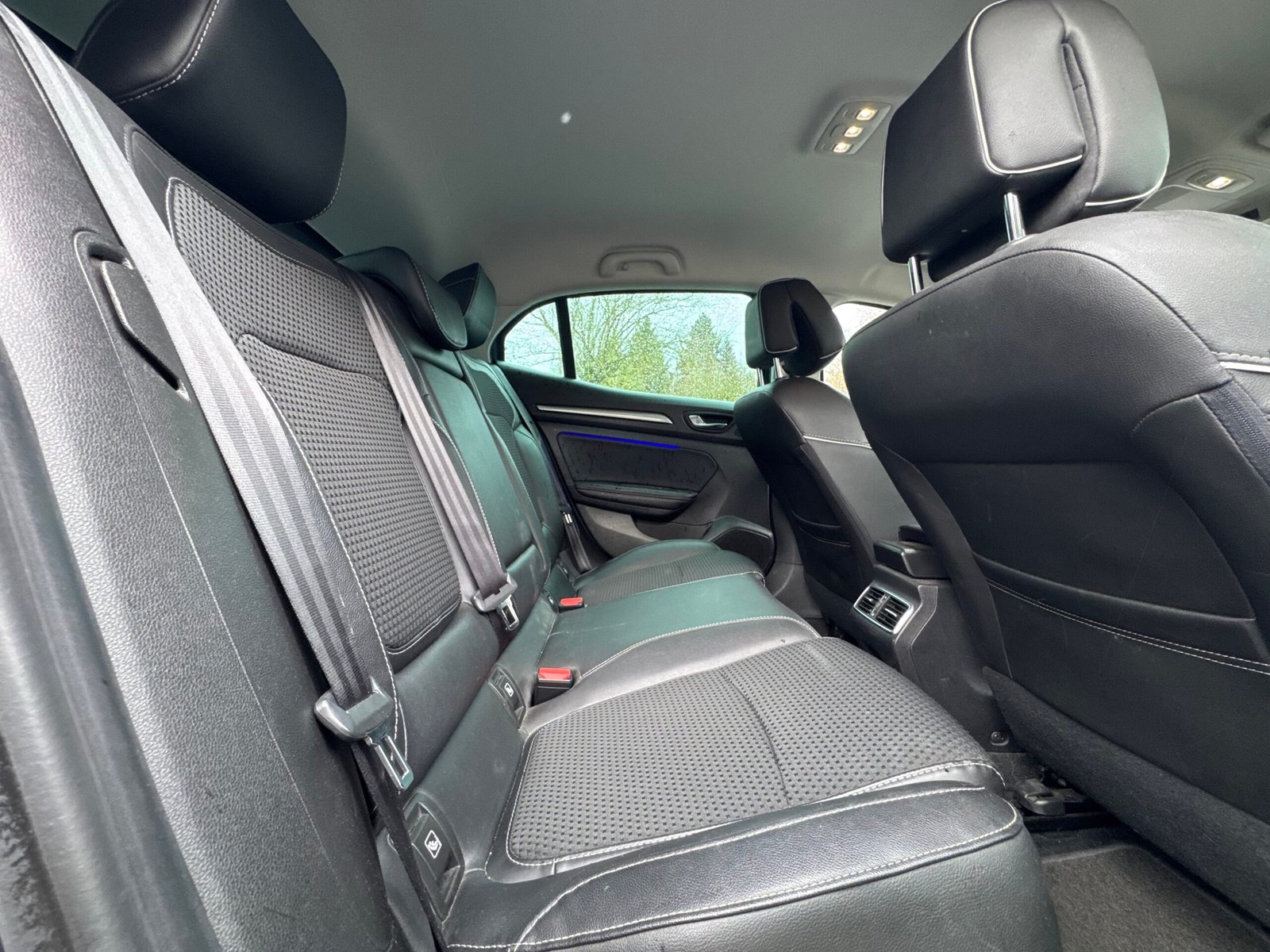 RENAULT Mégane IV Hatchback 1.2 TCe 16V 130 cv Édition Bose