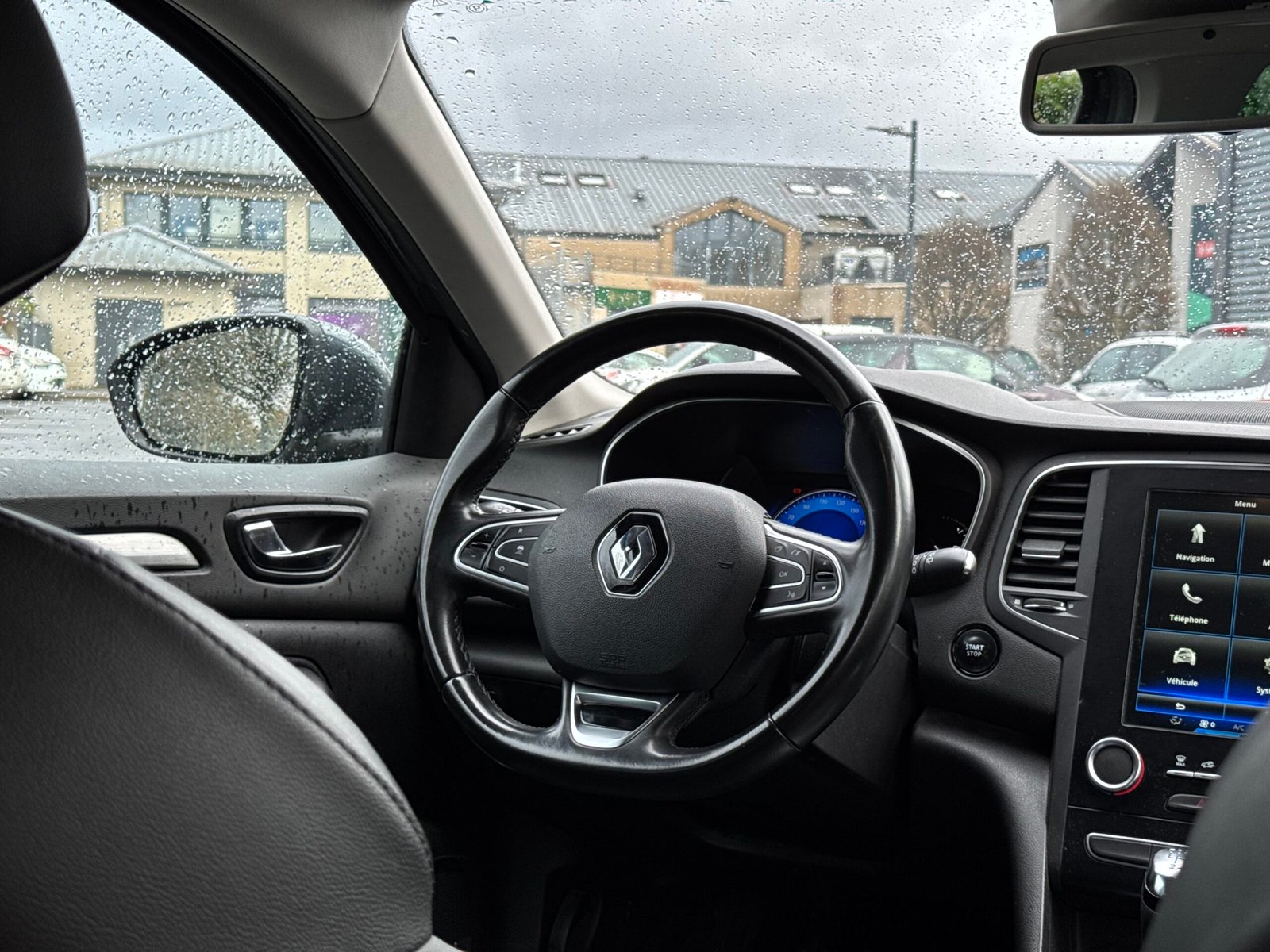 RENAULT Mégane IV Hatchback 1.2 TCe 16V 130 cv Édition Bose