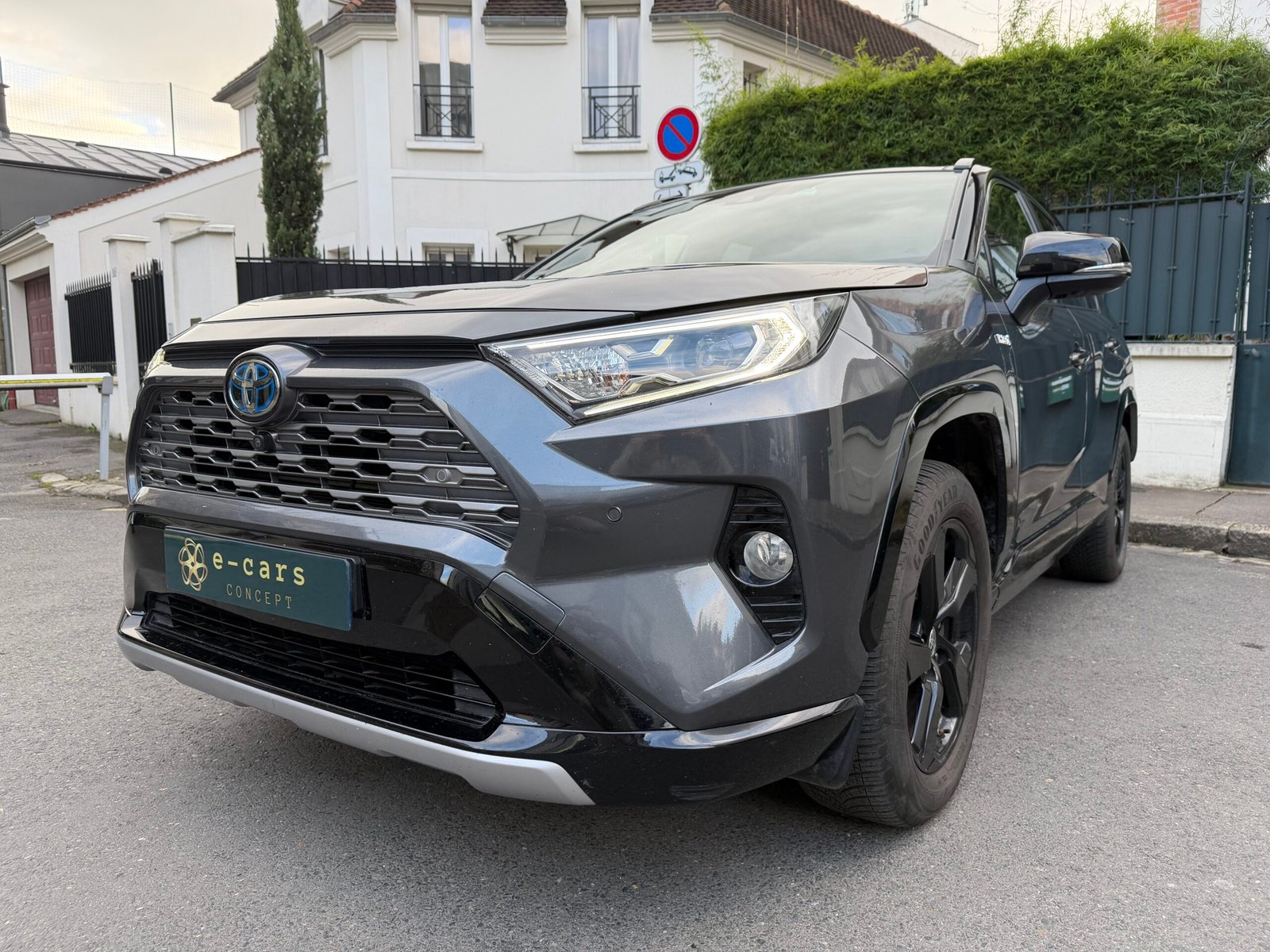 TOYOTA Rav4 4×4 hybride 222ch