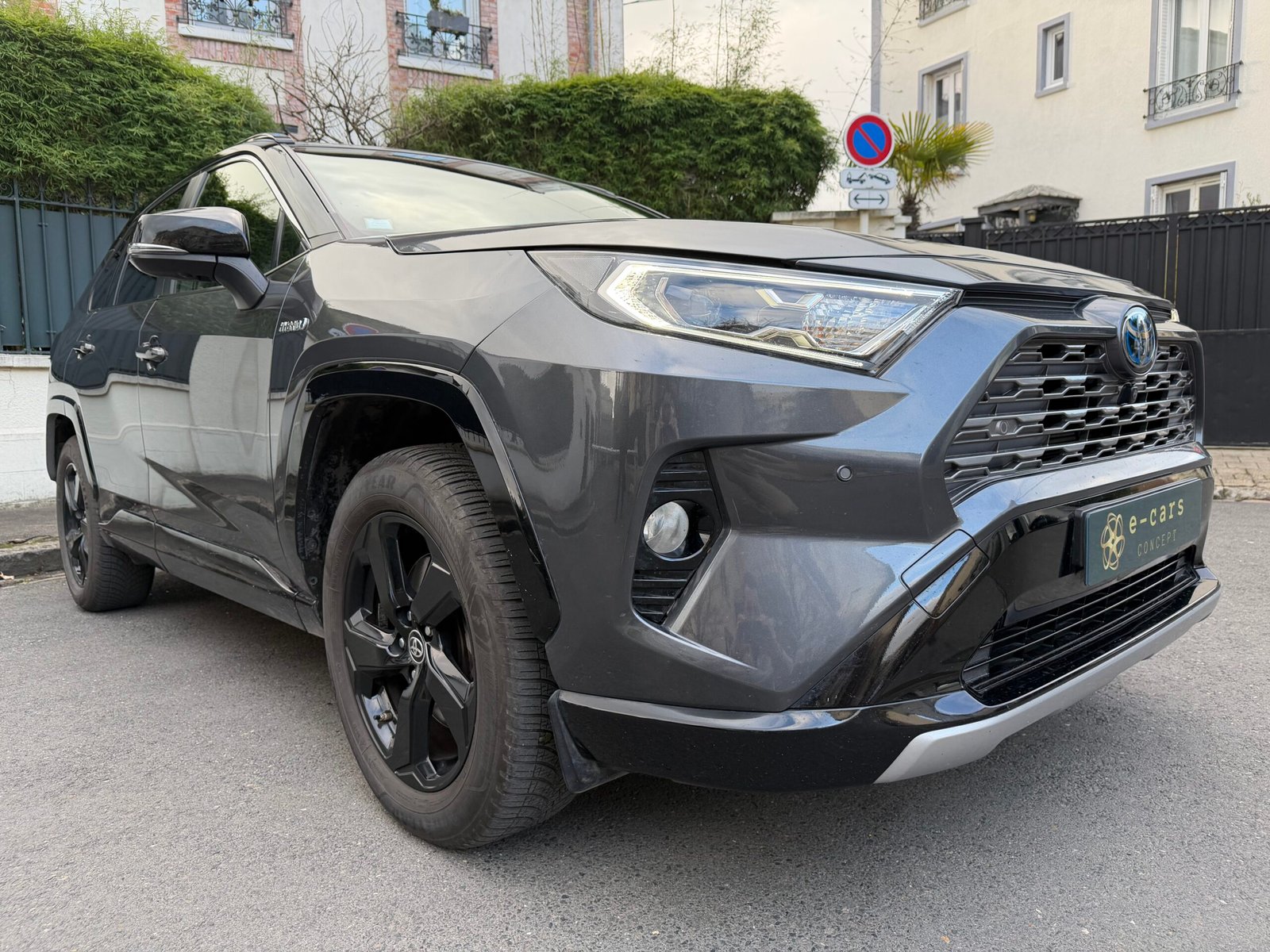 TOYOTA Rav4 4×4 hybride 222ch