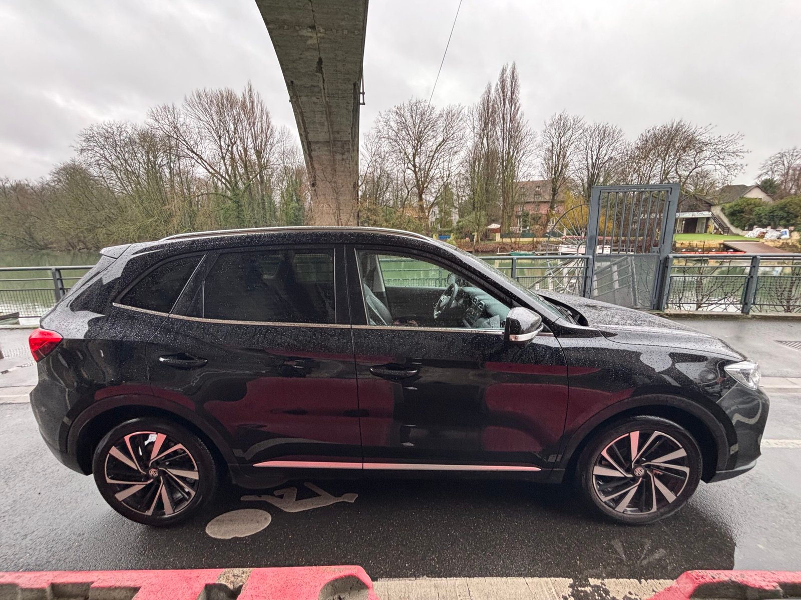 MG ZS 1.5 Hybrid+ 197ch “Luxury”