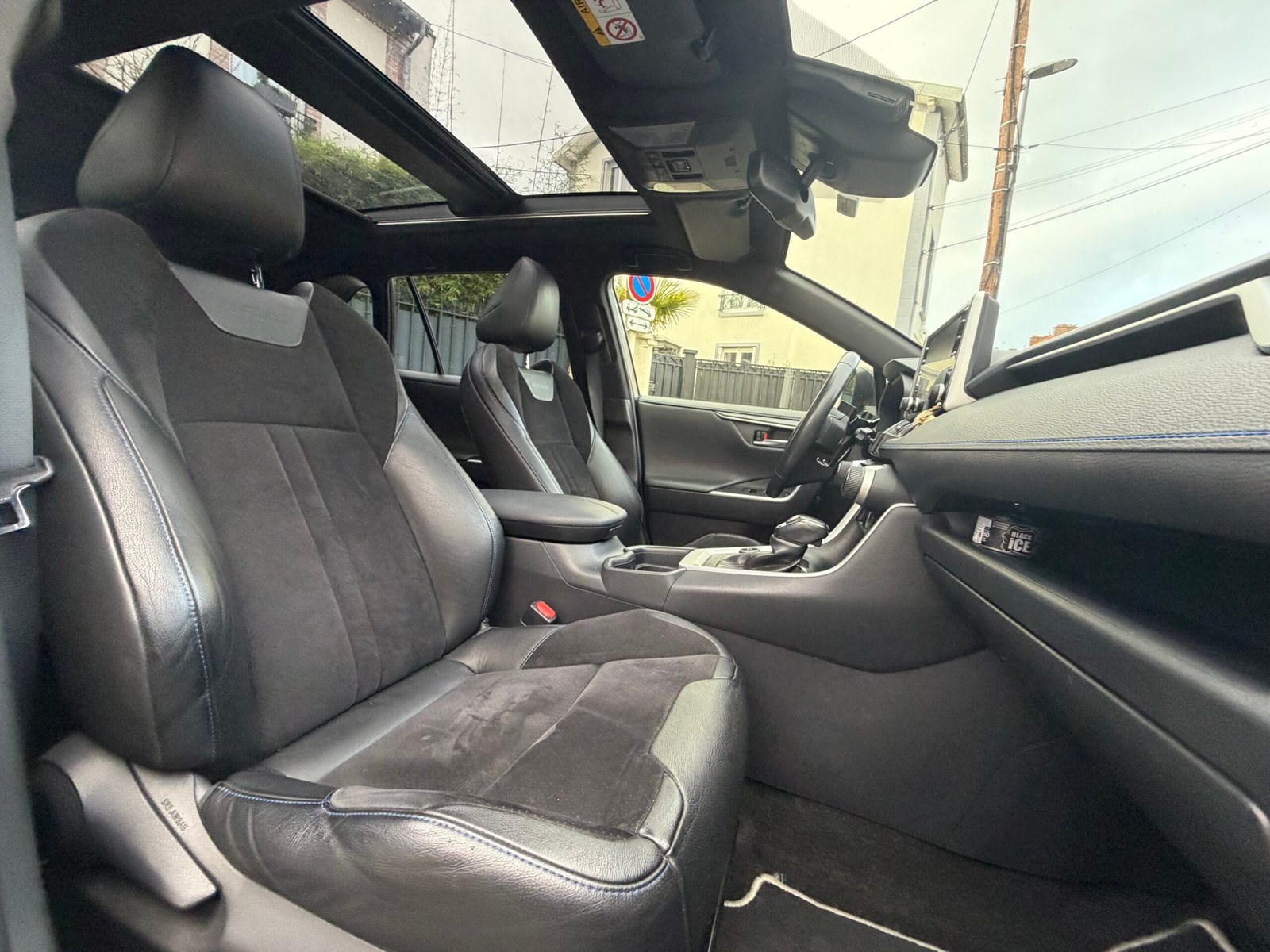 TOYOTA Rav4 4×4 hybride 222ch