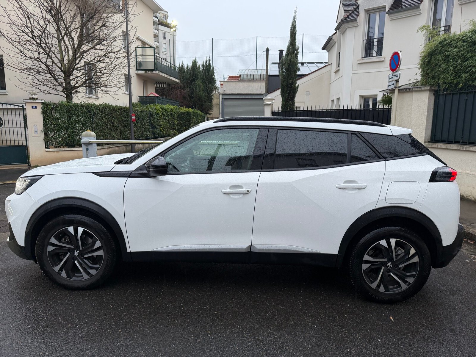 PEUGEOT 2008 EAT8 ALLURE