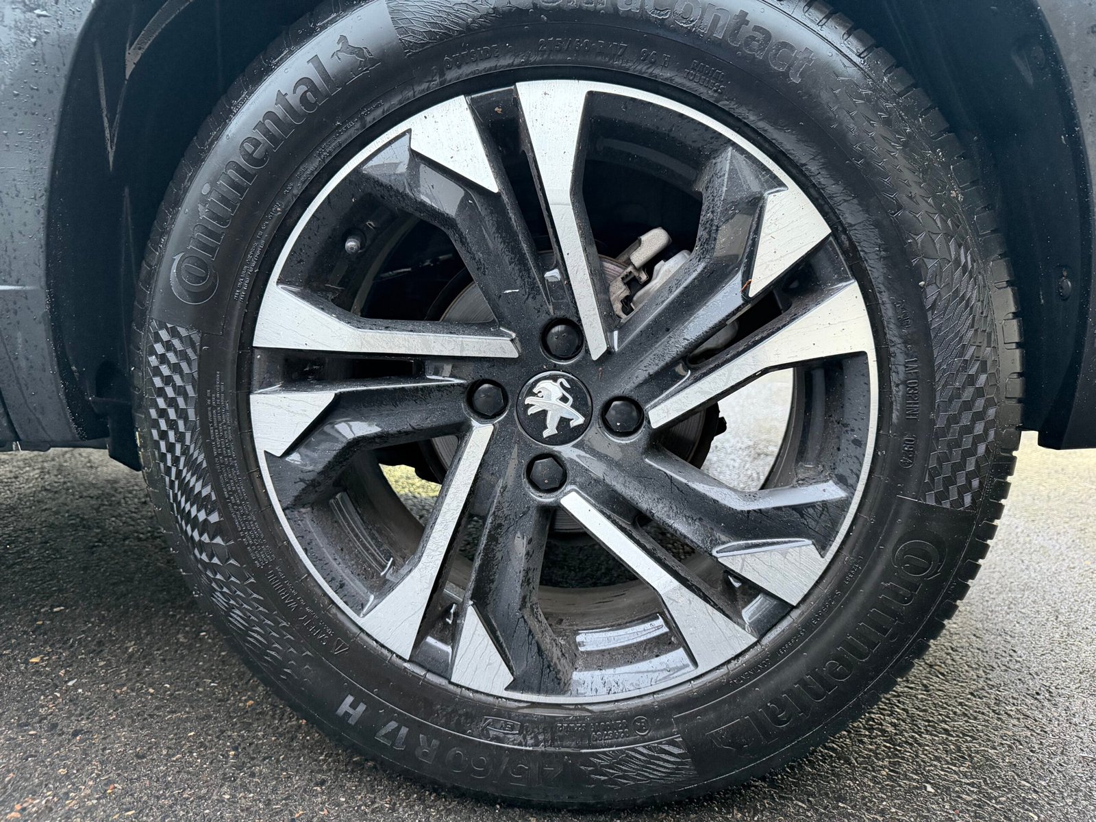 PEUGEOT 2008 EAT8 ALLURE