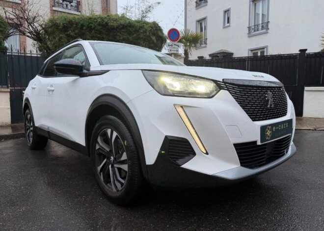 PEUGEOT 2008 EAT8 ALLURE