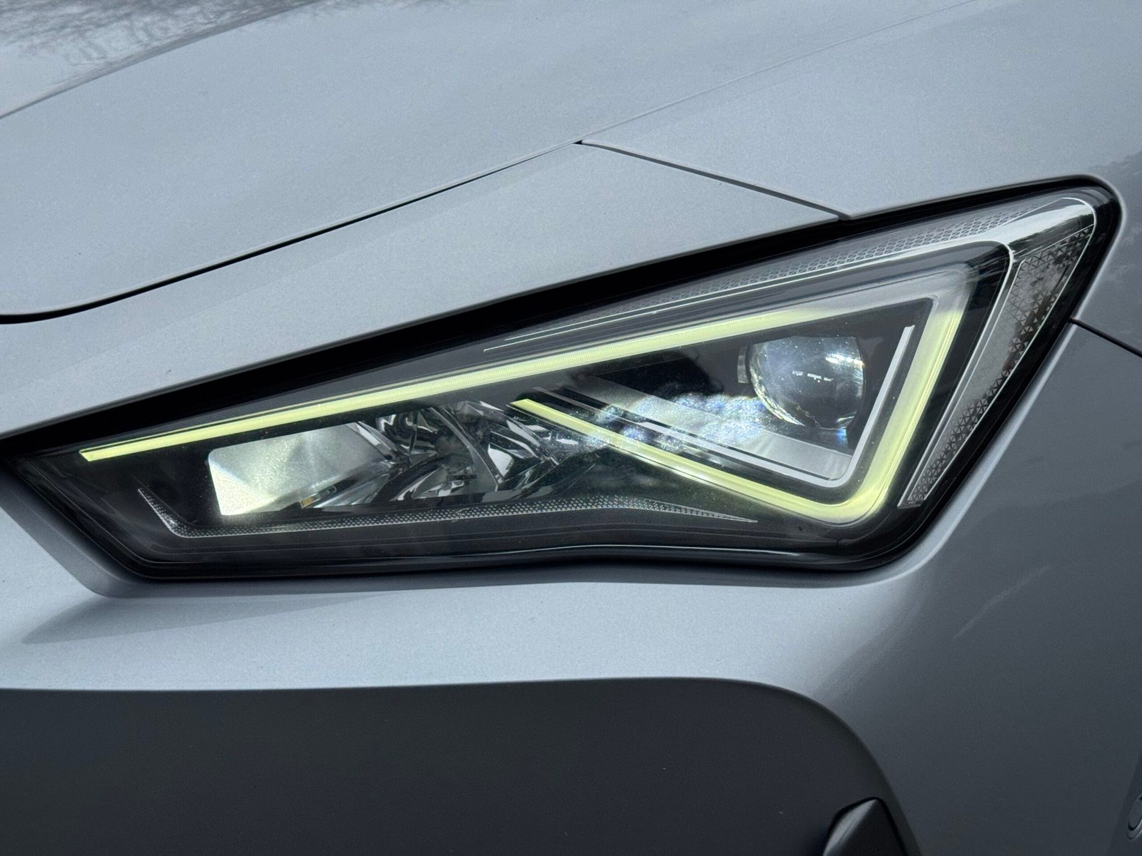 Cupra Leon 2.0 TSI 300ch VZ Cup DSG7 / Toit ouvrant panoramique / Sièges chauffants / Matrix led