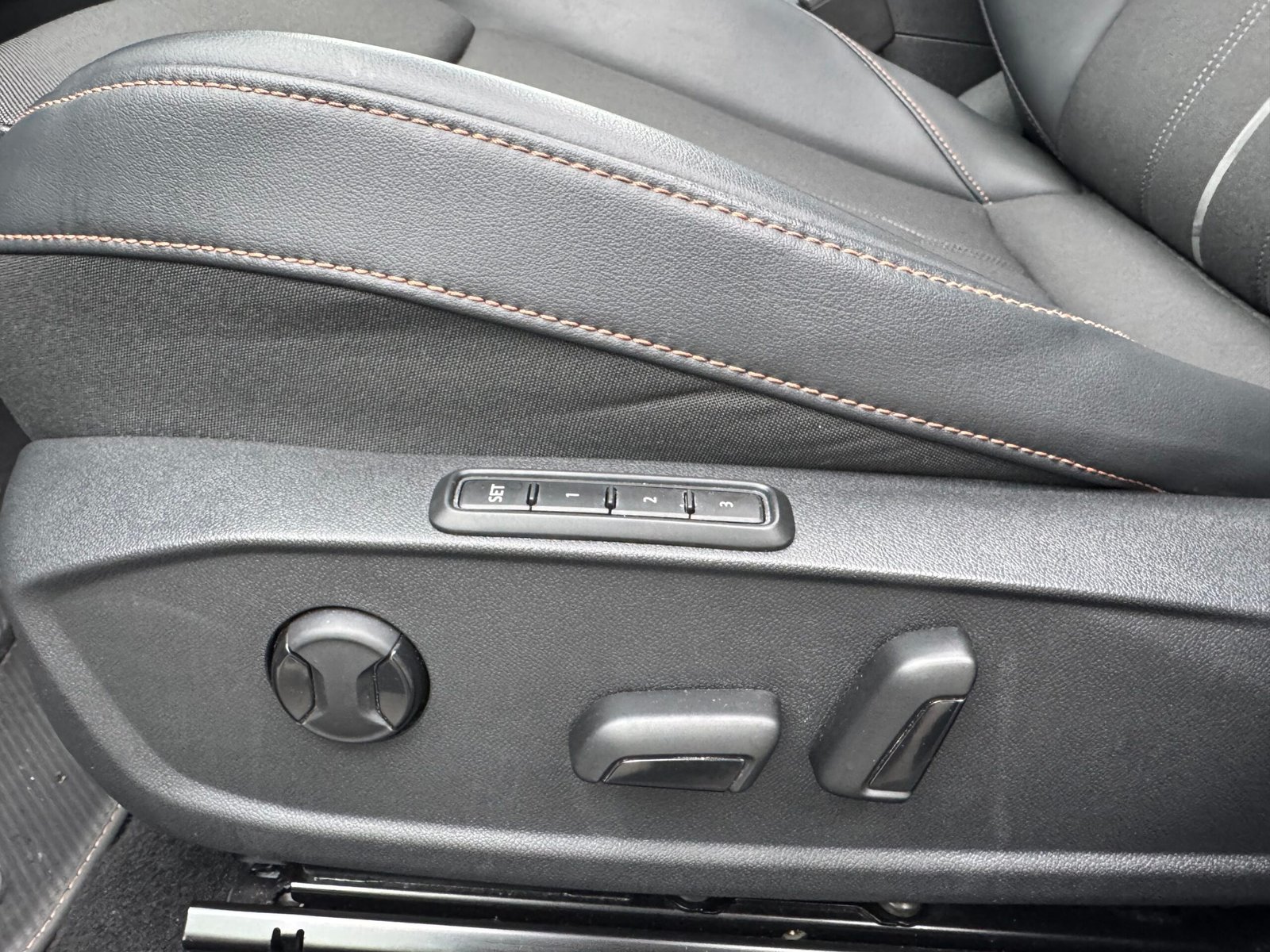 Cupra Leon 2.0 TSI 300ch VZ Cup DSG7 / Toit ouvrant panoramique / Sièges chauffants / Matrix led