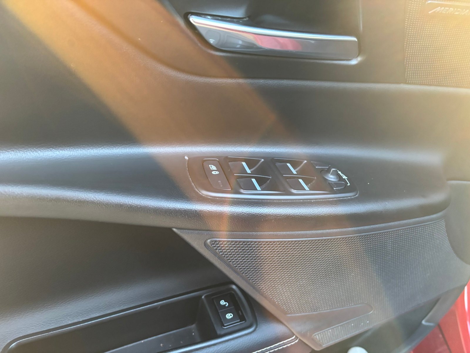 JAGUAR XE Berline 2.0 180ch “R sport”