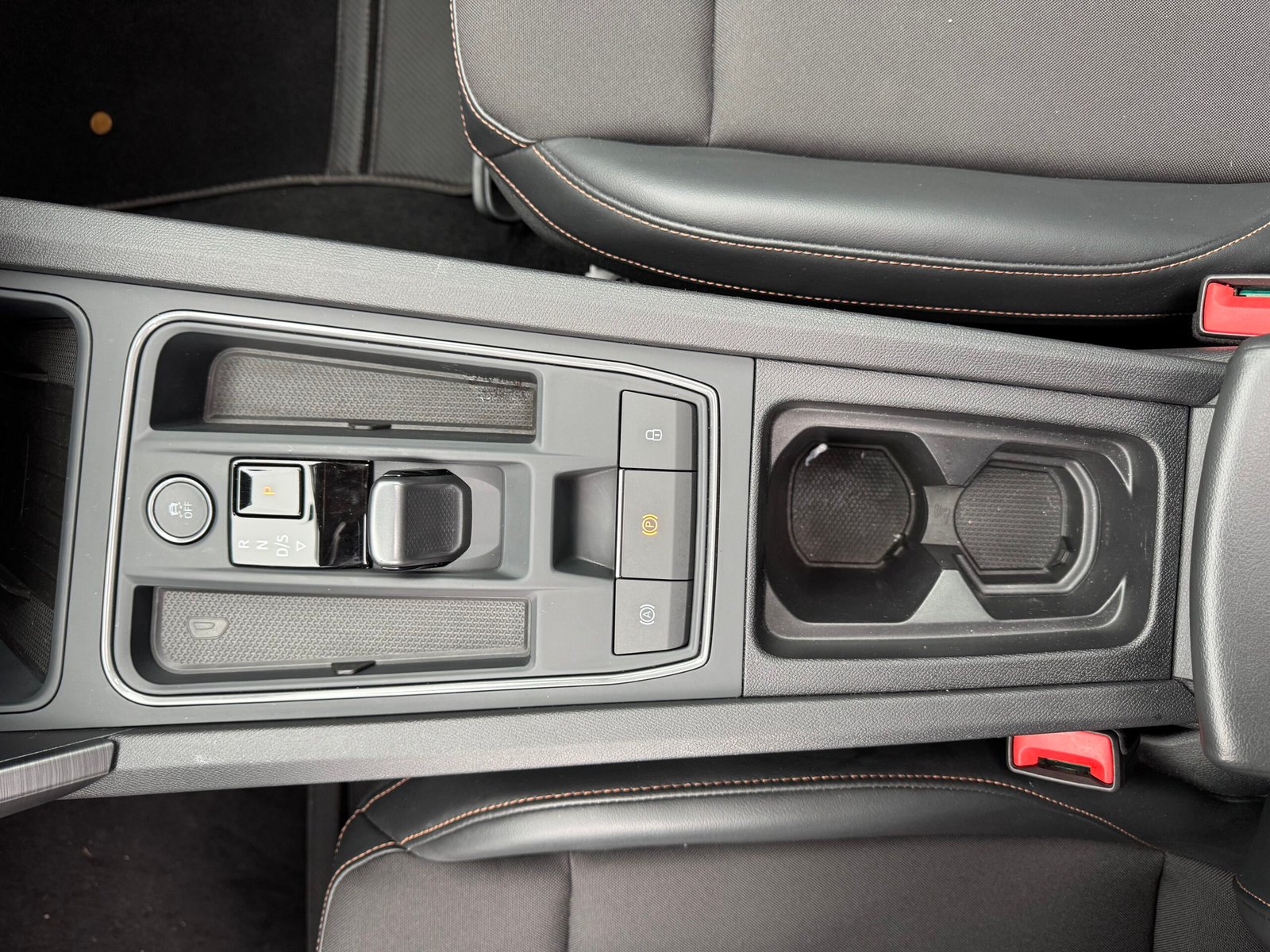 Cupra Leon 2.0 TSI 300ch VZ Cup DSG7 / Toit ouvrant panoramique / Sièges chauffants / Matrix led