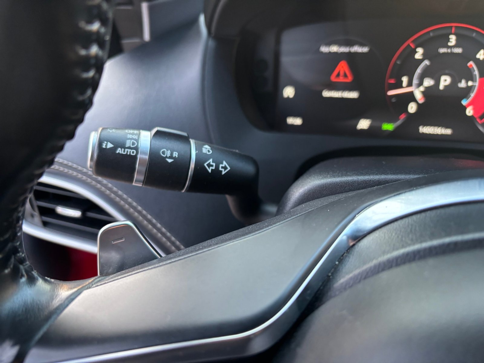 JAGUAR XE Berline 2.0 180ch “R sport”