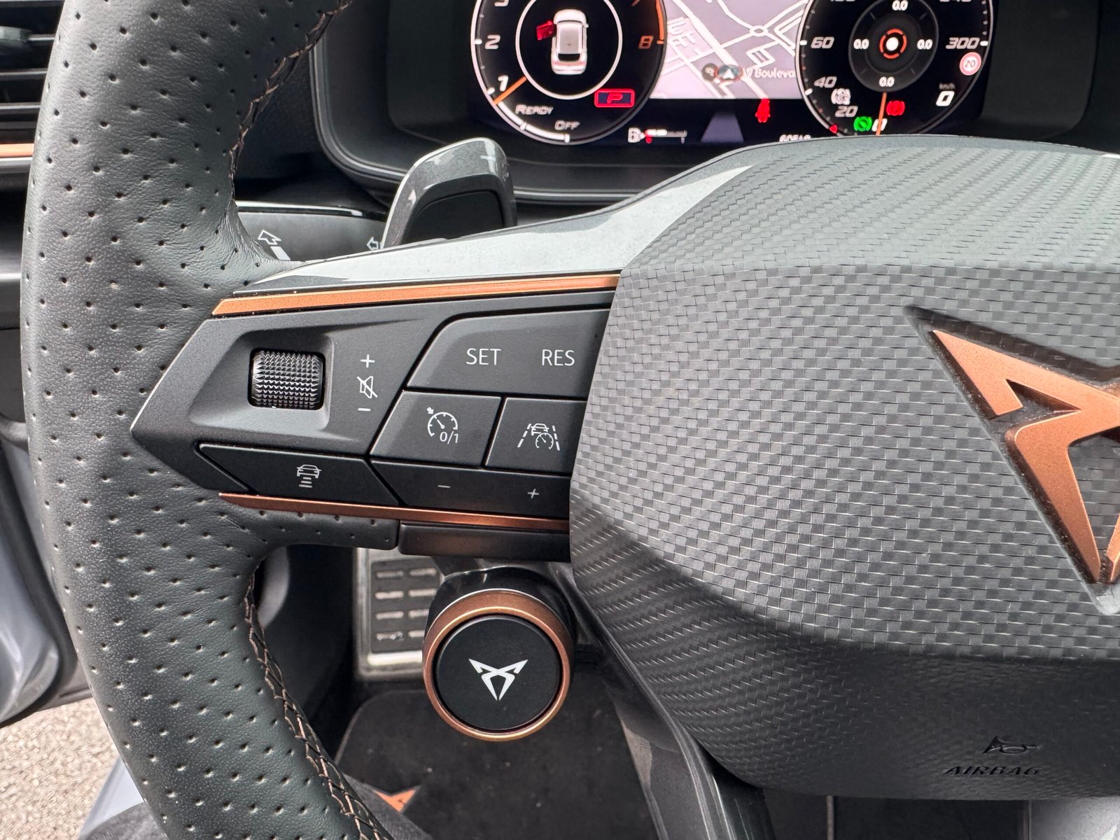 Cupra Leon 2.0 TSI 300ch VZ Cup DSG7 / Toit ouvrant panoramique / Sièges chauffants / Matrix led