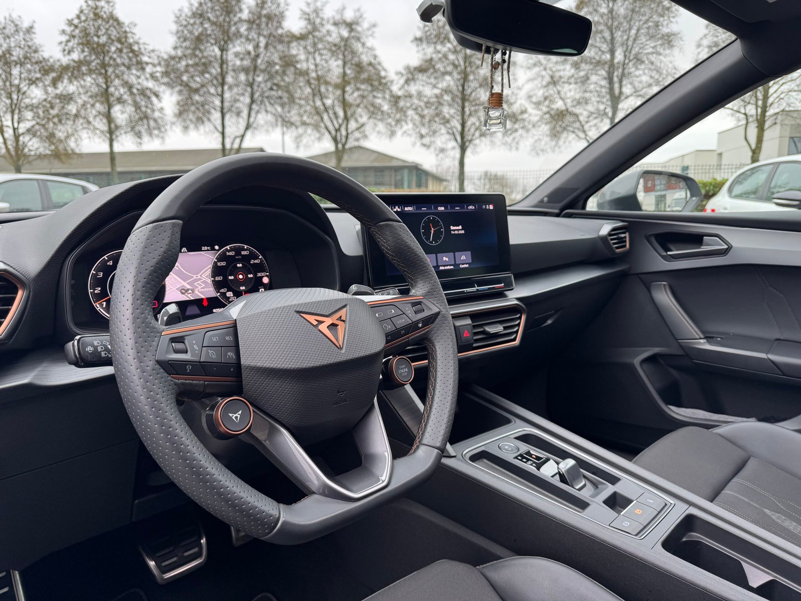 Cupra Leon 2.0 TSI 300ch VZ Cup DSG7 / Toit ouvrant panoramique / Sièges chauffants / Matrix led