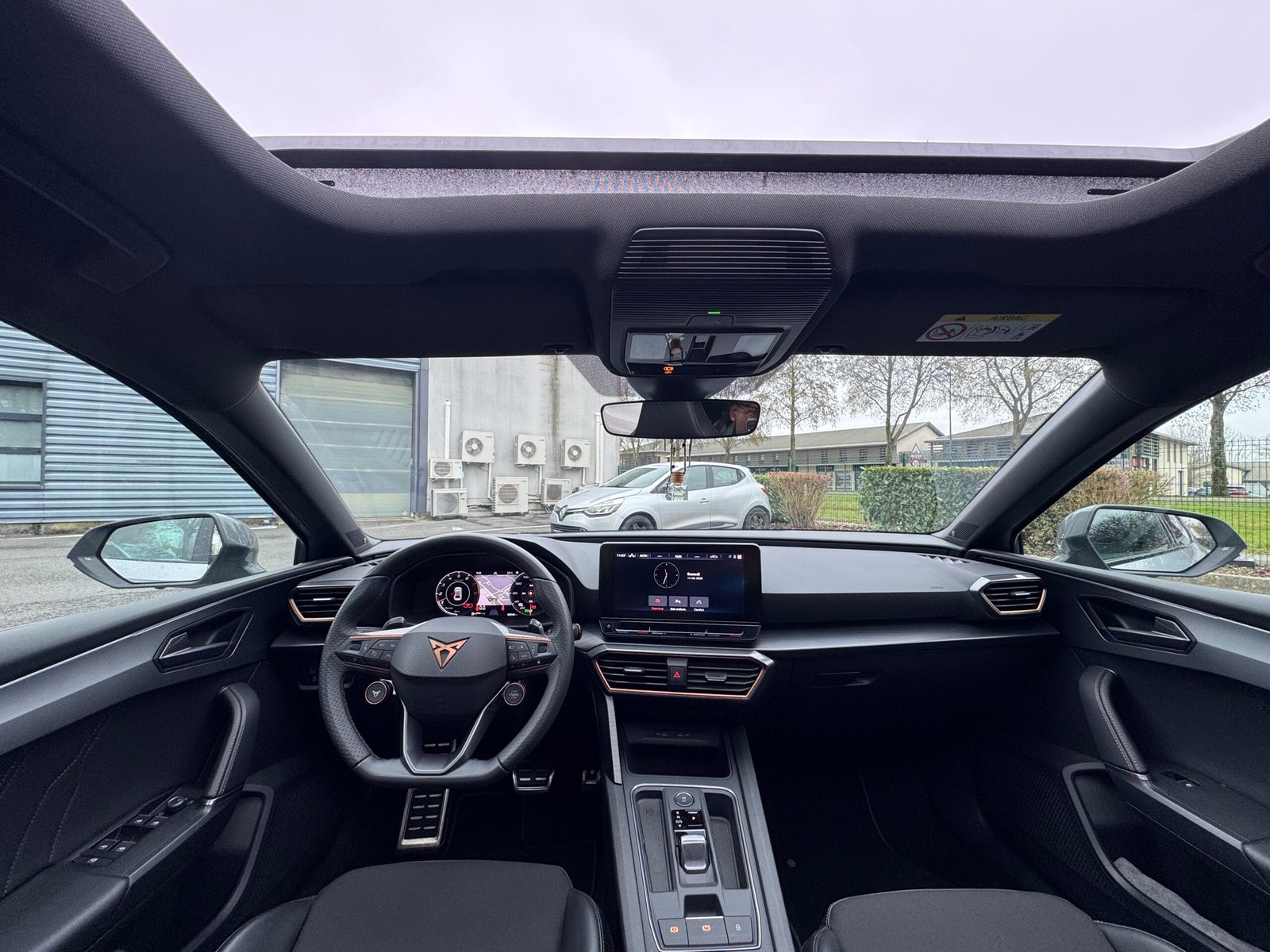 Cupra Leon 2.0 TSI 300ch VZ Cup DSG7 / Toit ouvrant panoramique / Sièges chauffants / Matrix led