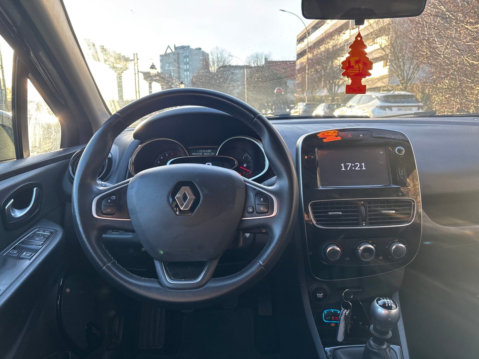 RENAULT Clio IV 1.2 TCE 118ch “Limited”