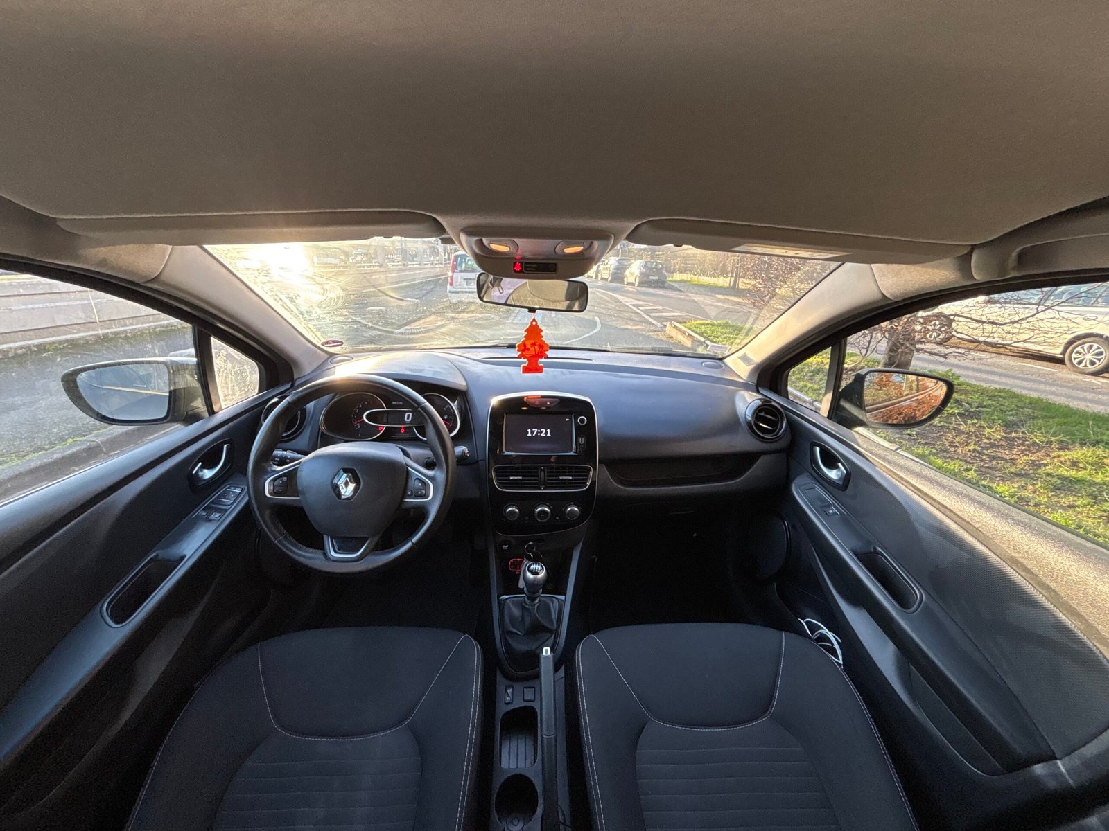 RENAULT Clio IV 1.2 TCE 118ch “Limited”