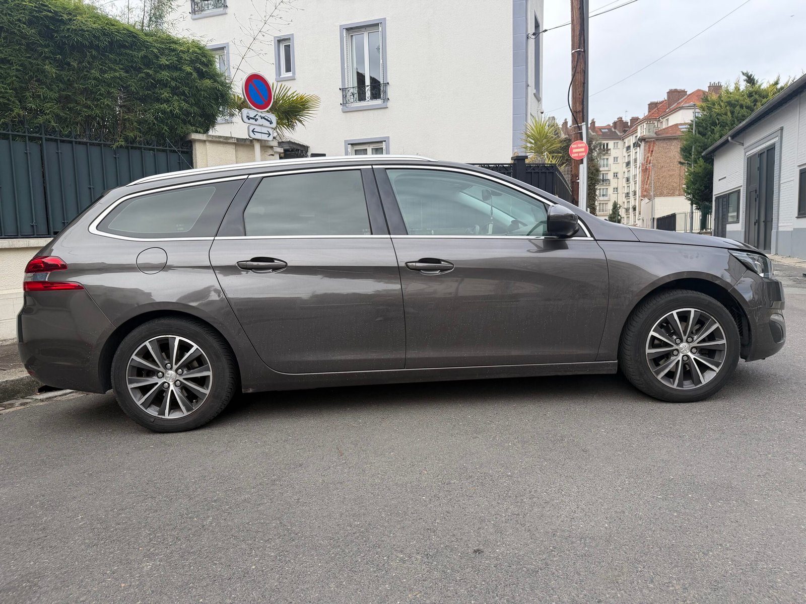 PEUGEOT 308 SW 1.2 130 cv Boîte auto