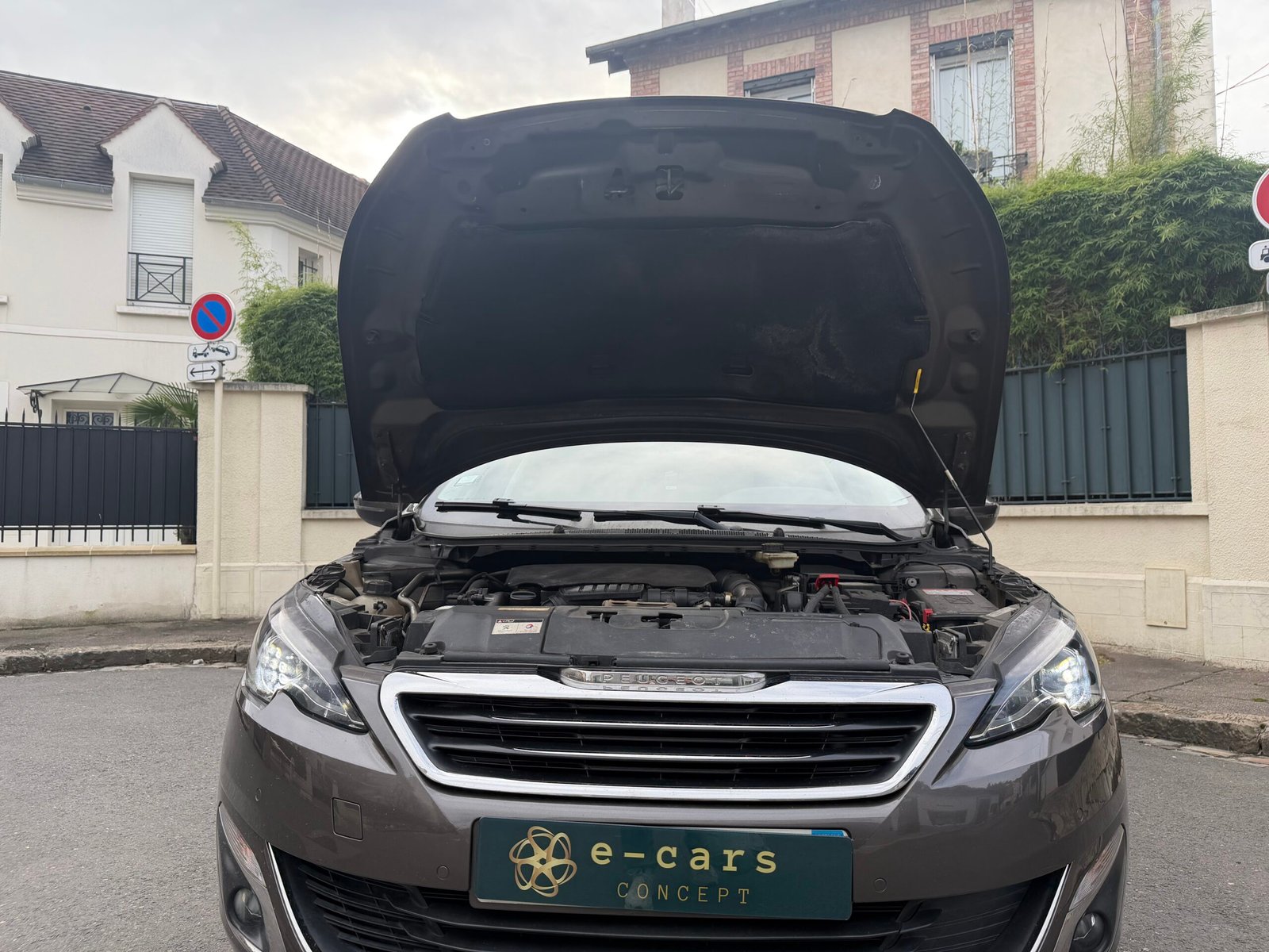PEUGEOT 308 SW 1.2 130 cv Boîte auto