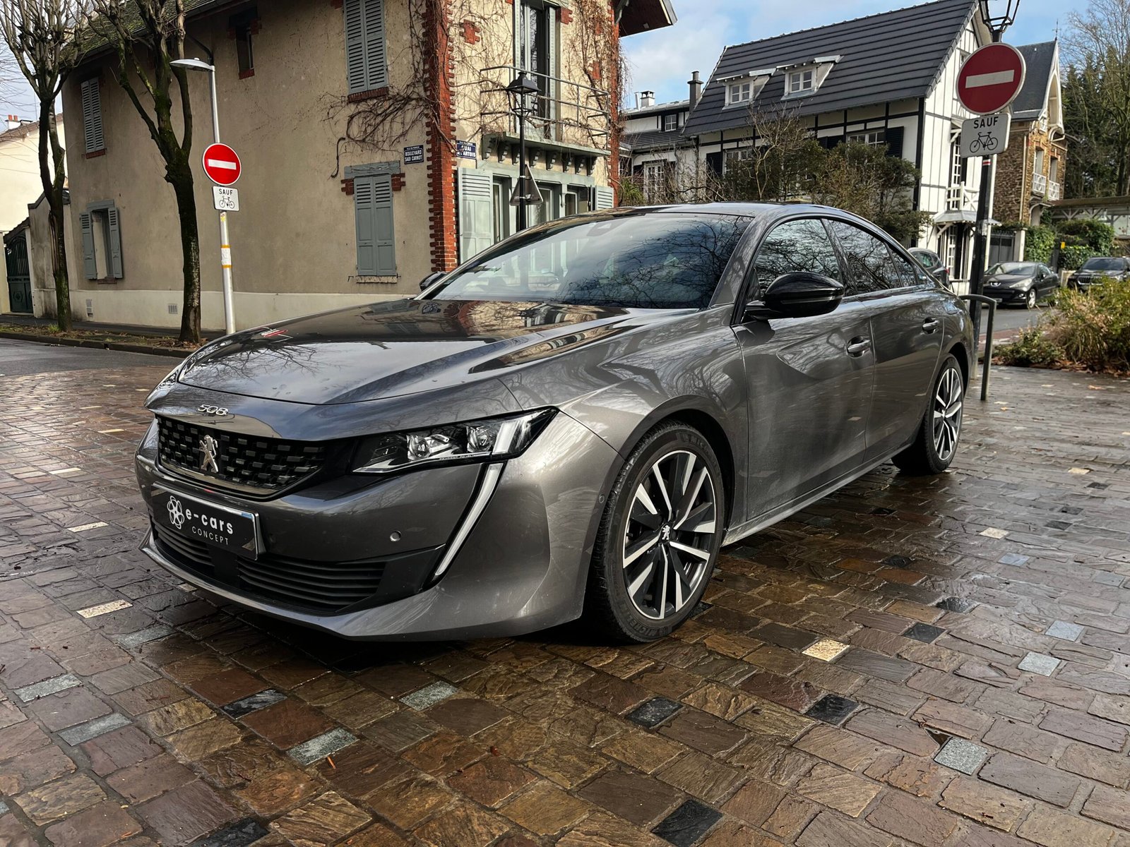 PEUGEOT 508 1.6 Hybrid EAT8 225Ch “GT”