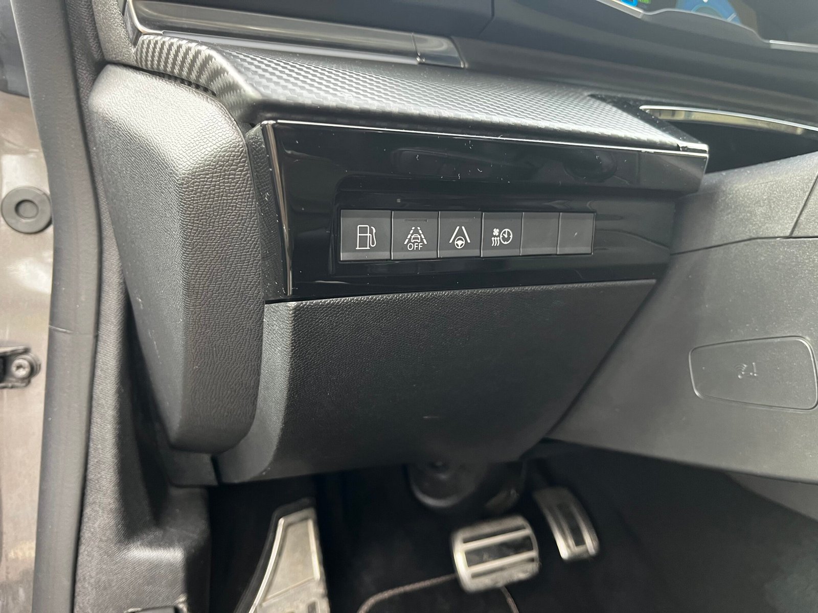 PEUGEOT 508 1.6 Hybrid EAT8 225Ch “GT”