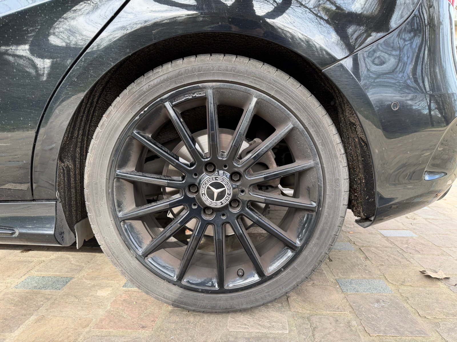 MERCEDES-BENZ Classe B 180 1.6 7G-DCT 122Ch “Starlight Edition”