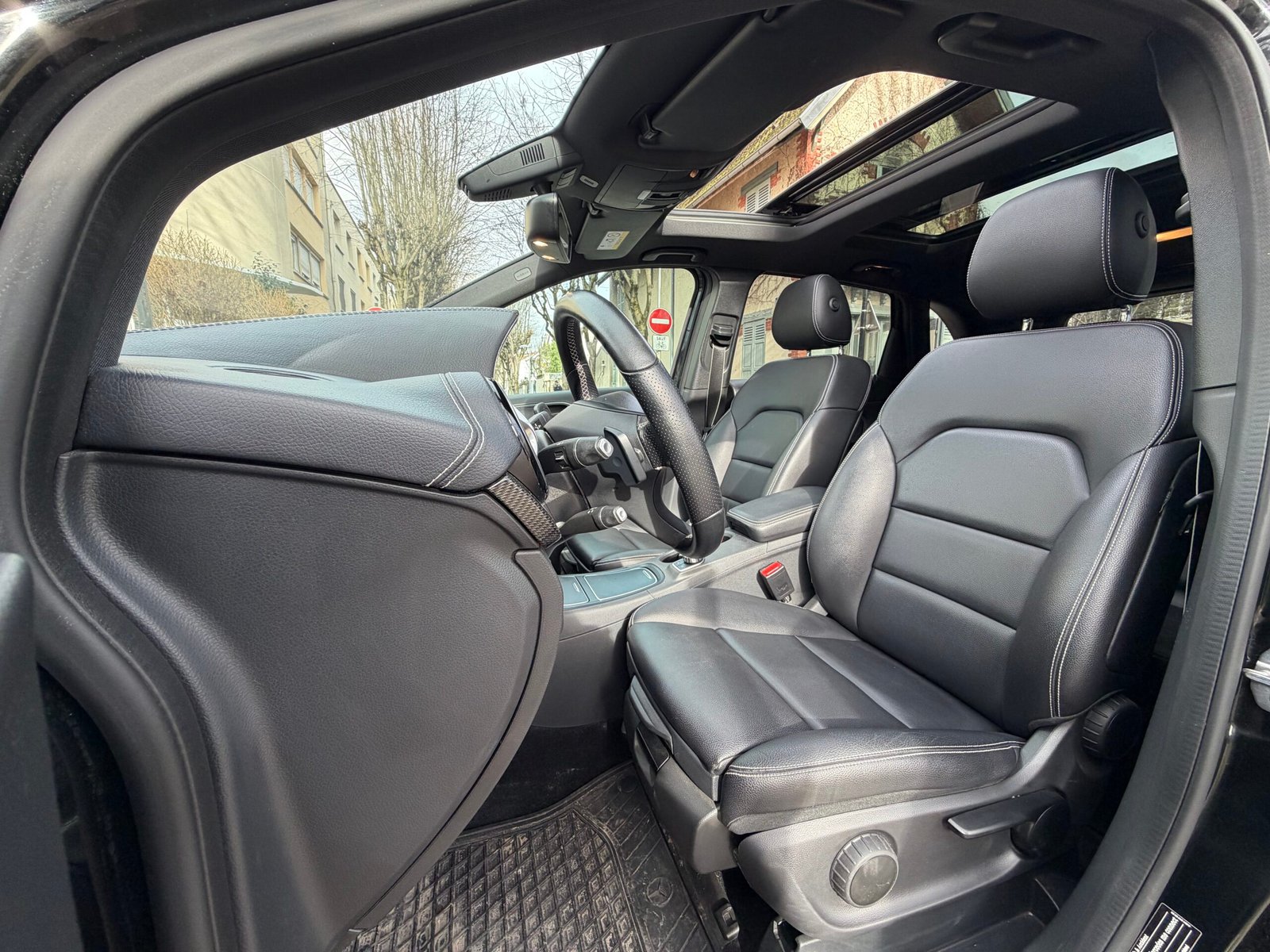 MERCEDES-BENZ Classe B 180 1.6 7G-DCT 122Ch “Starlight Edition”