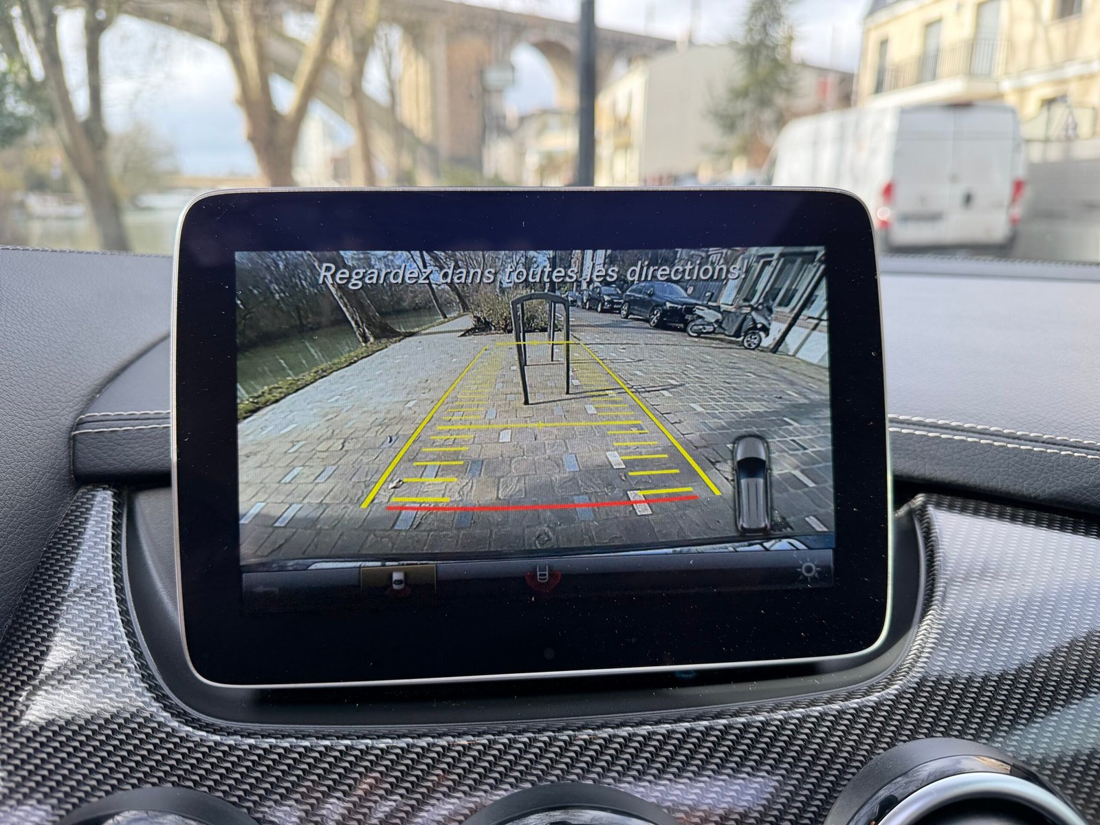 MERCEDES-BENZ Classe B 180 1.6 7G-DCT 122Ch “Starlight Edition”