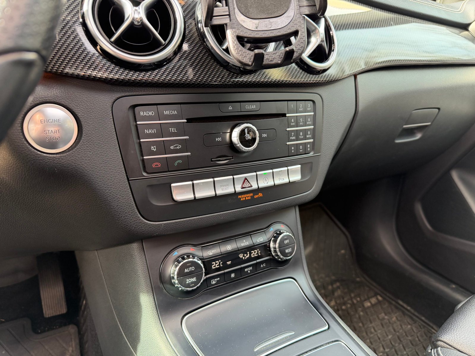 MERCEDES-BENZ Classe B 180 1.6 7G-DCT 122Ch “Starlight Edition”